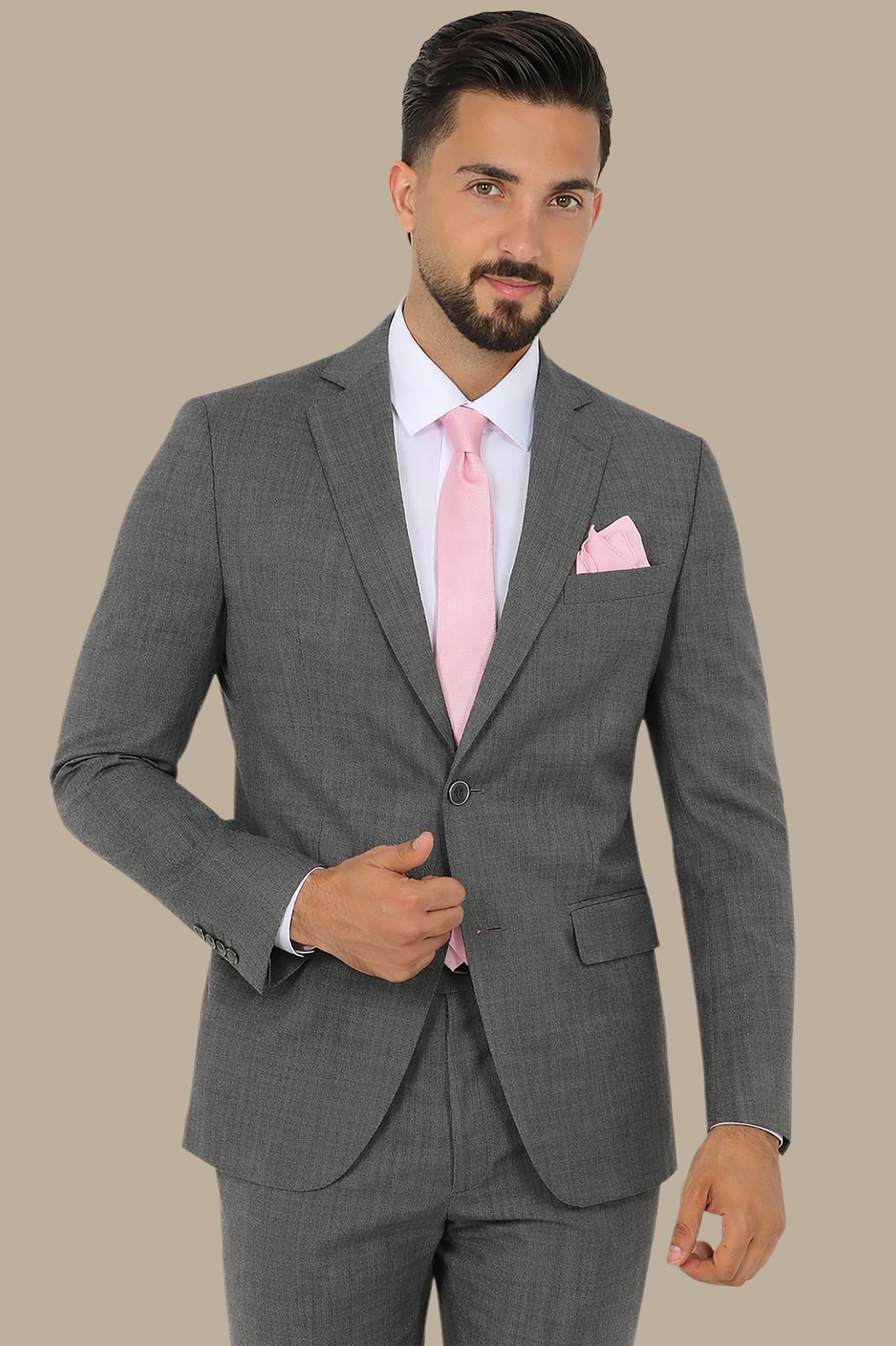 Dark Gray Wool Suit: Timeless Style