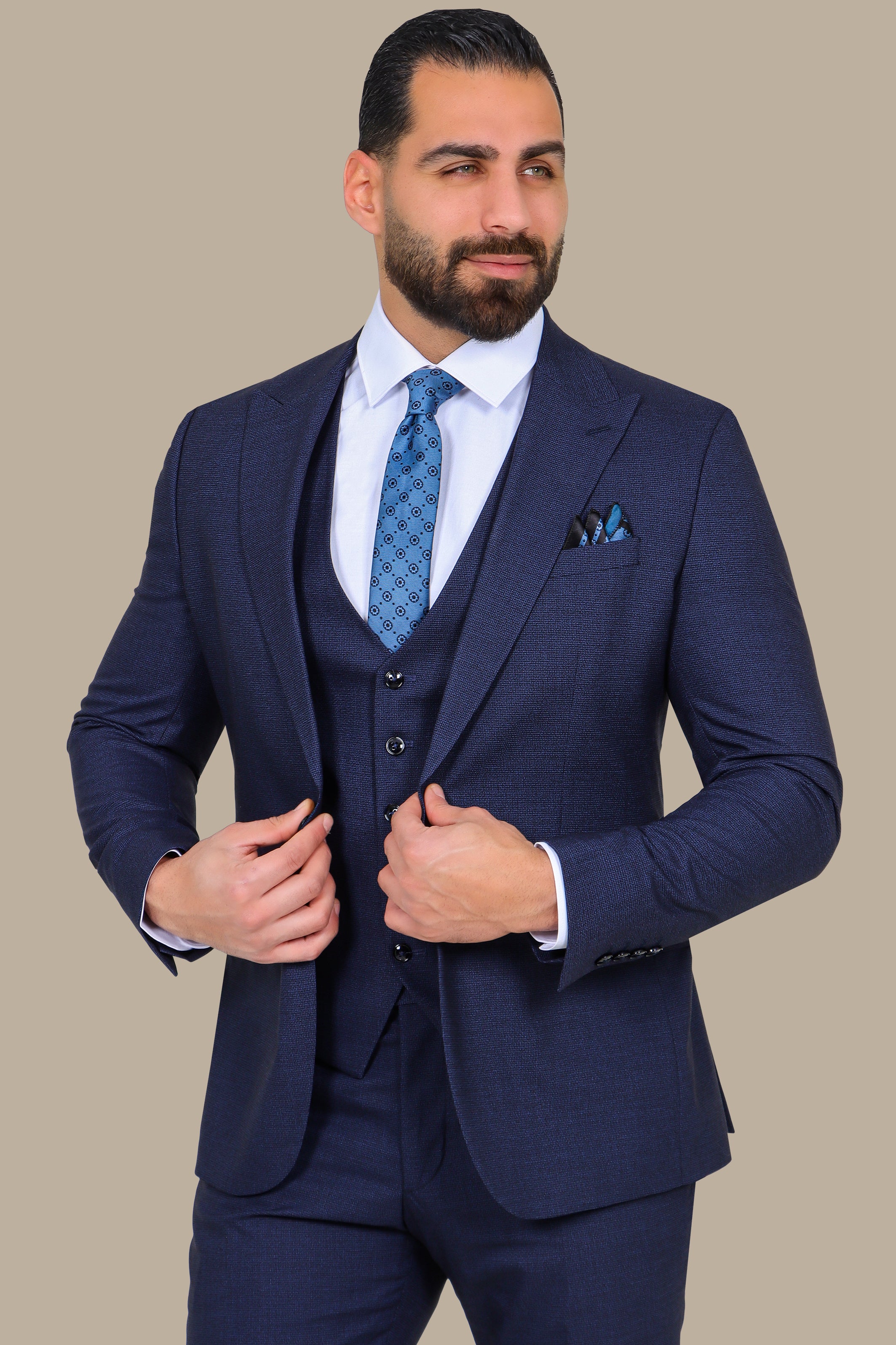 Sharp Checks: 3-Piece Navy Suit with Peak Lapel