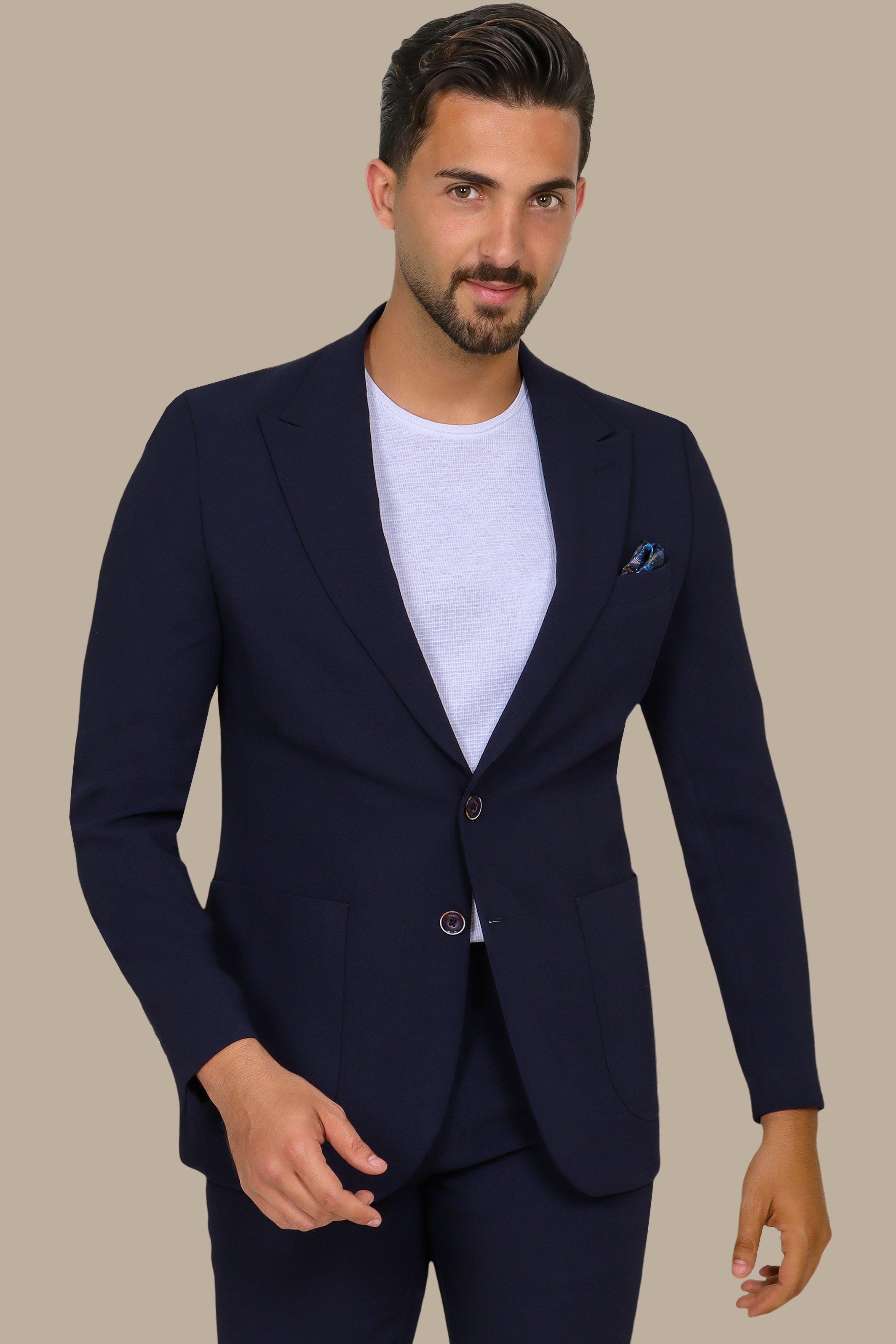 Navigator’s Edge: Navy 2-Piece Travel Suit with Peak Lapel