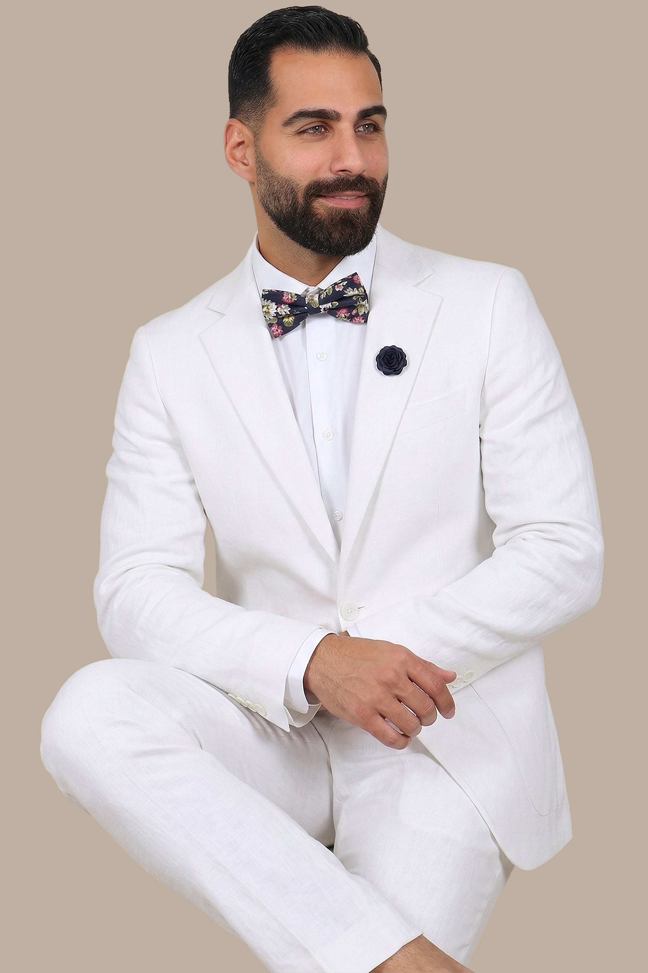 White Linen Suit – 2-Piece with Notch Lapel