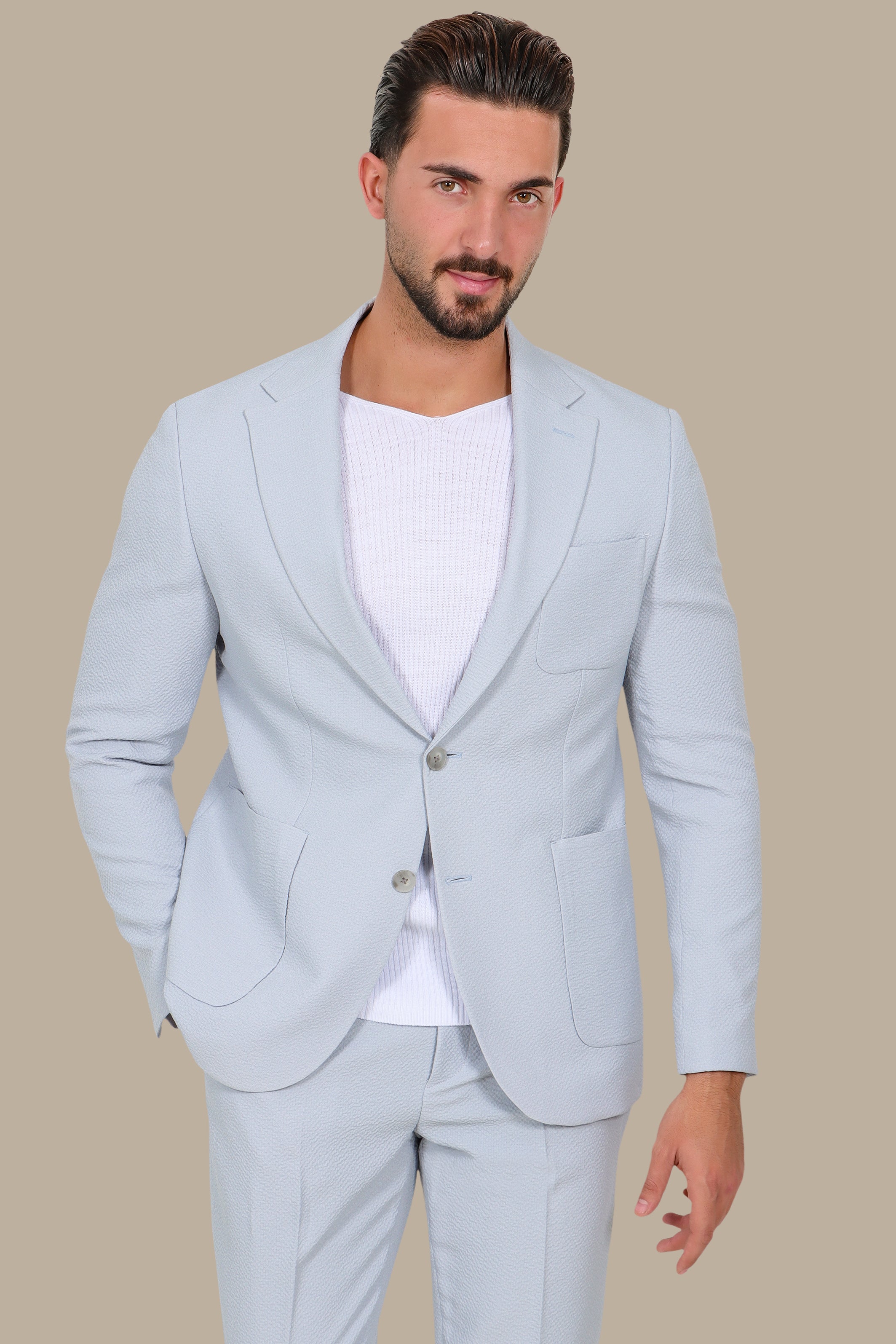 Light Grey Travel Suit with Notch Lapel – 2 Pieces