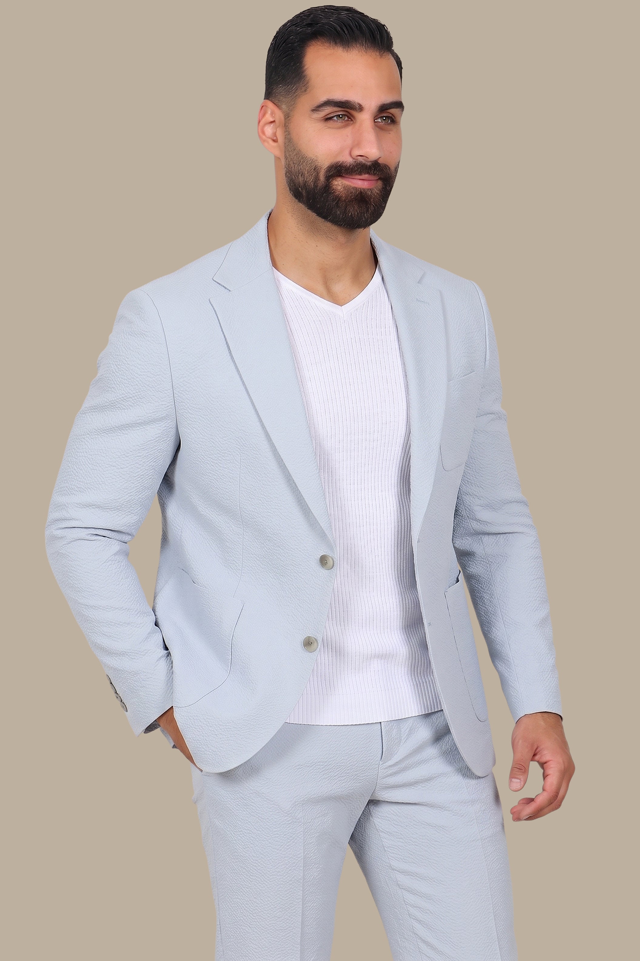 Light Grey Travel Suit with Notch Lapel – 2 Pieces