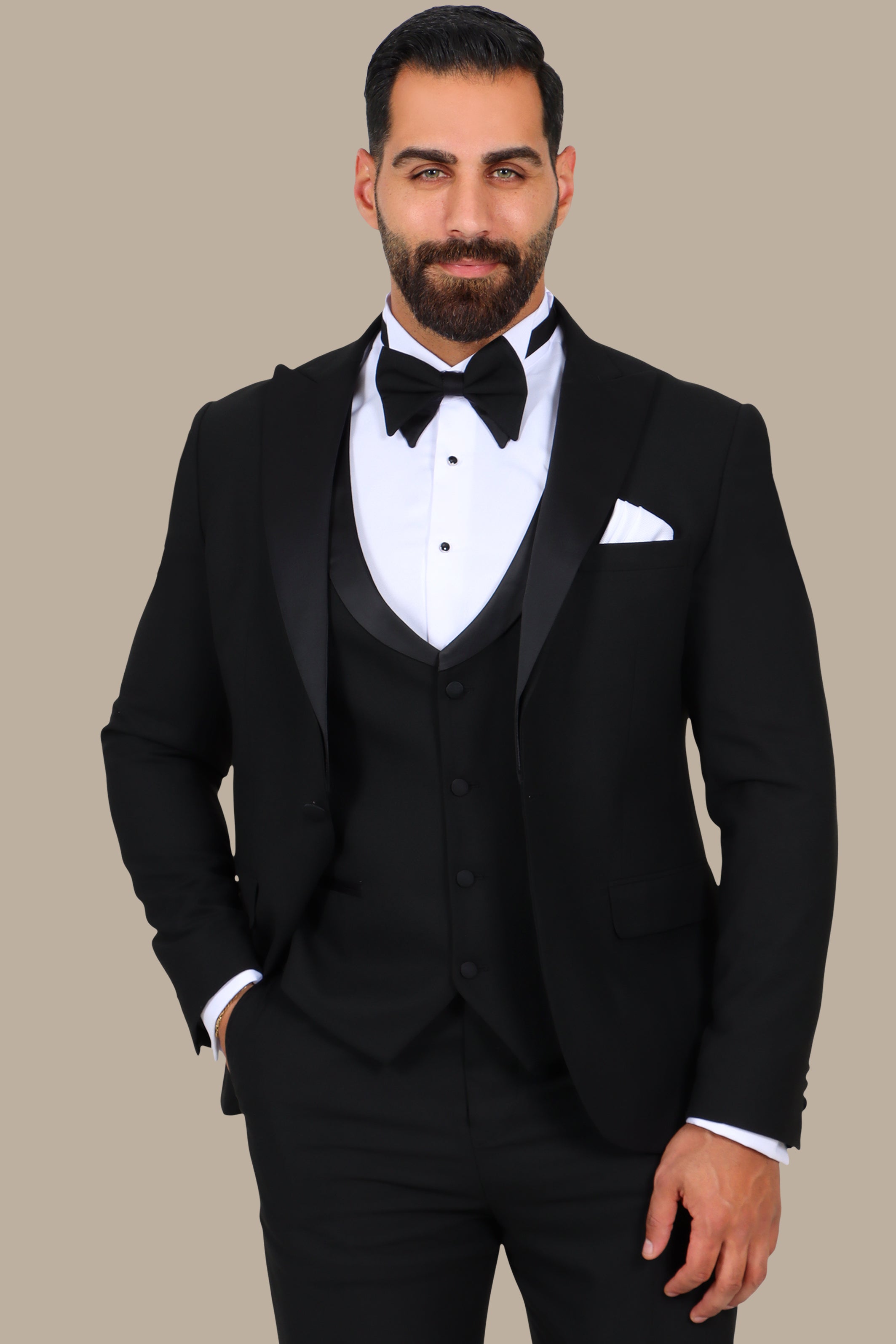 4-Piece Tuxedo Peak Lapel Plain Black