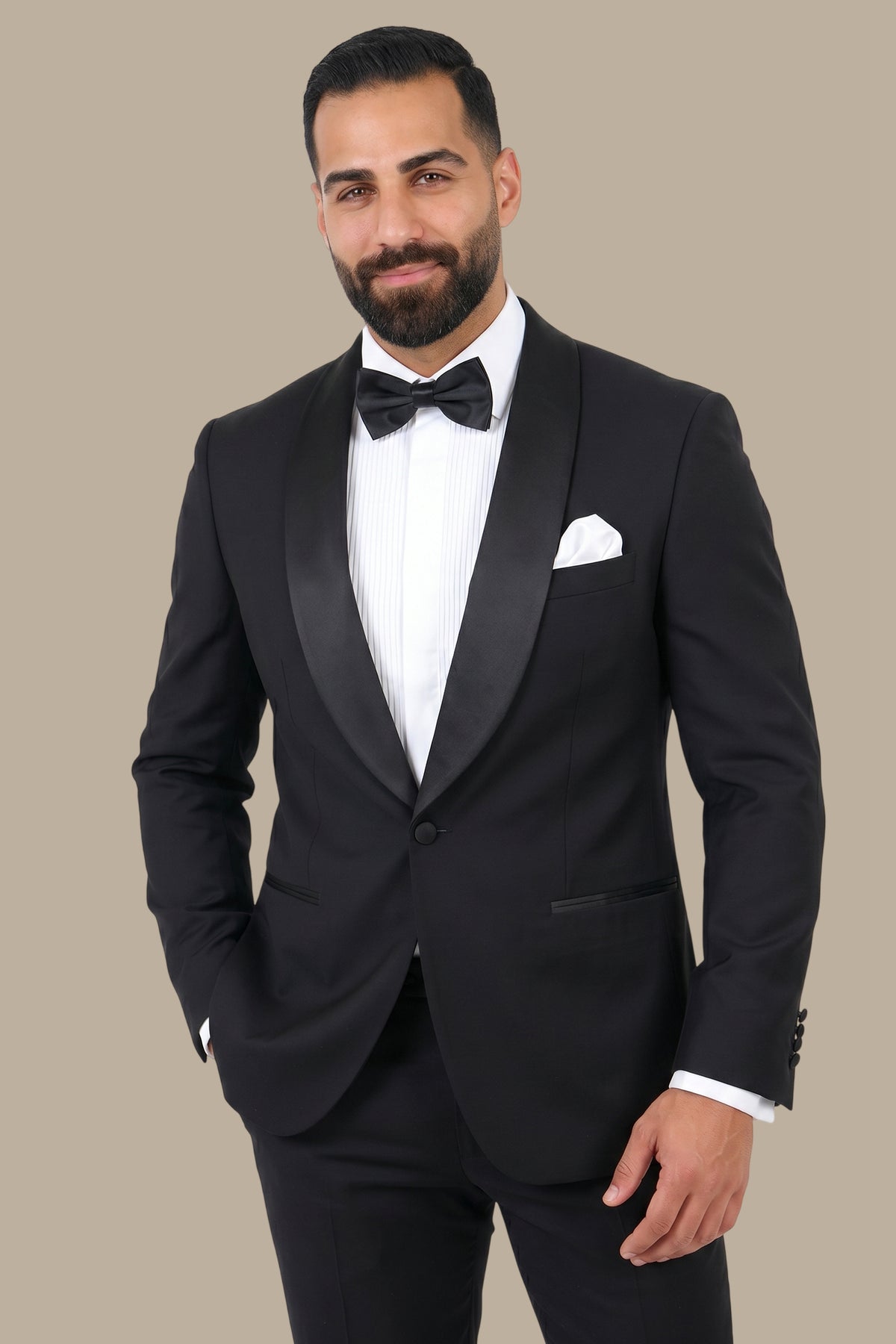 Tuxedo Low Col Chal – Black