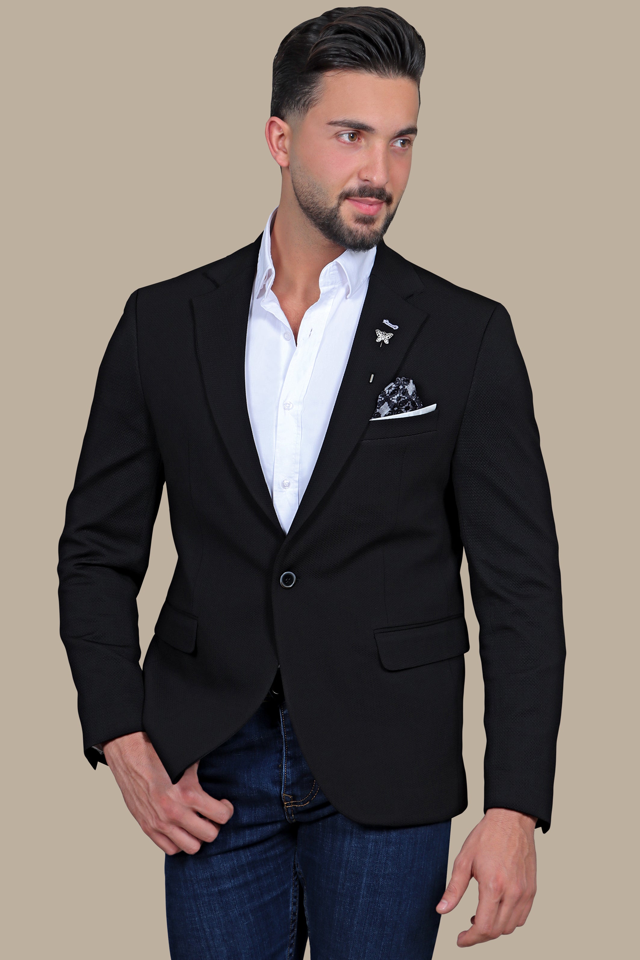 Timeless Elegance: Black Structured Notch Lapel Blazer