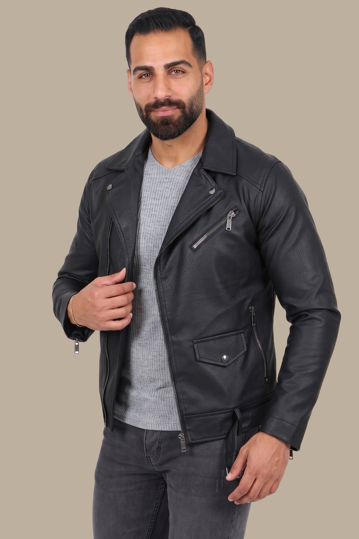 Sleek and Stylish: Faux Leather Biker Jacket with Wide Collar in Structured Black
