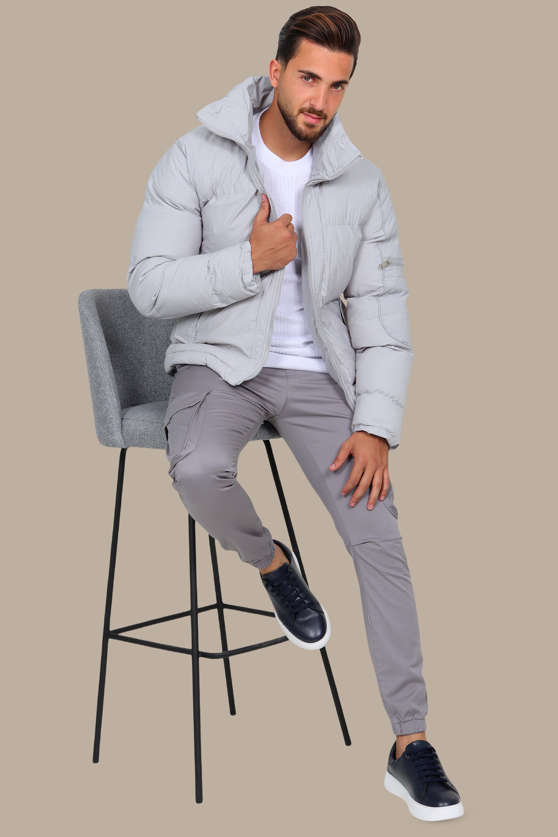 Plain Grey Puffer Jacket – Warm & Versatile