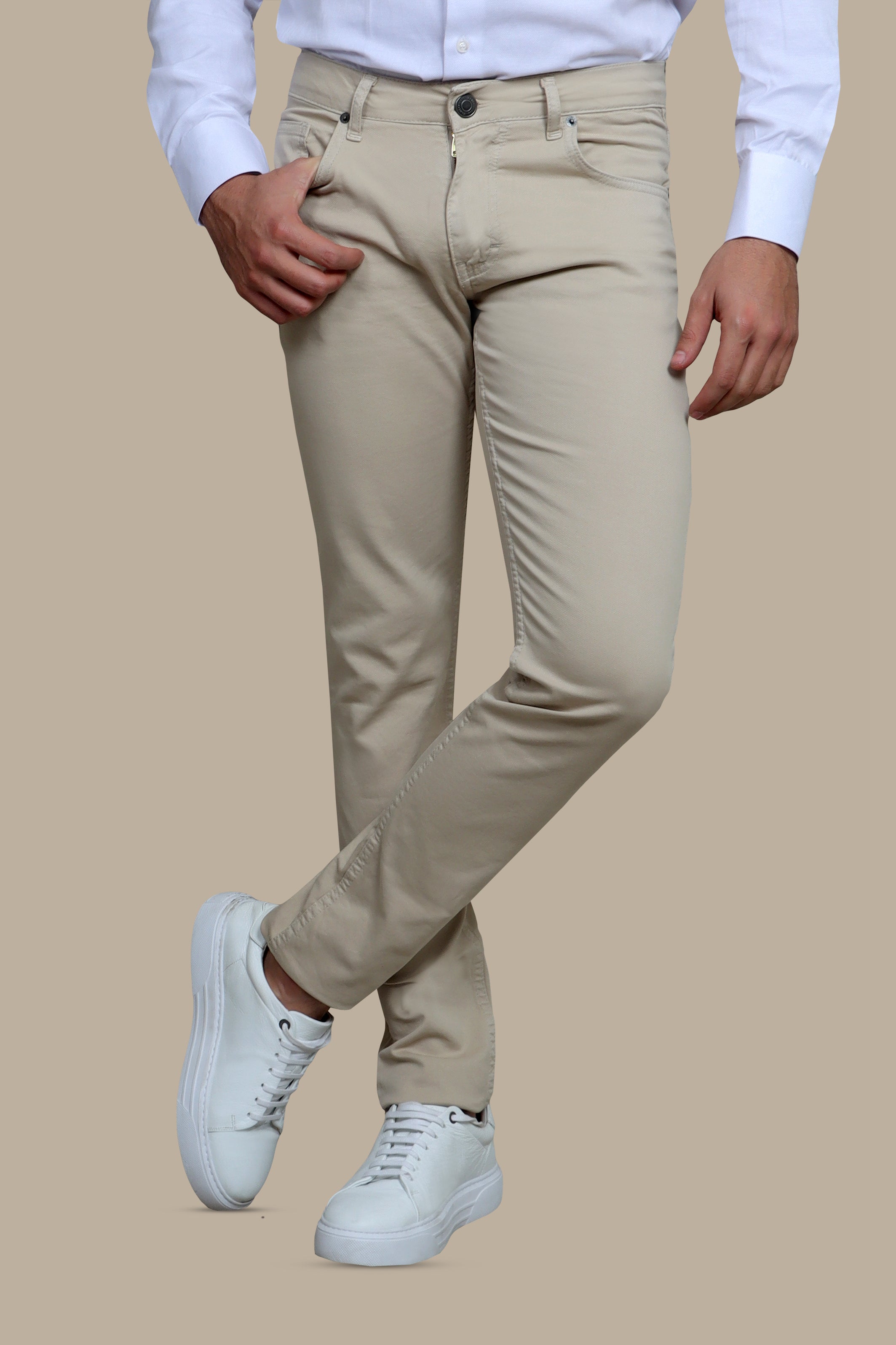 Urban Comfort: Beige Oxford with Five-Pocket Versatility