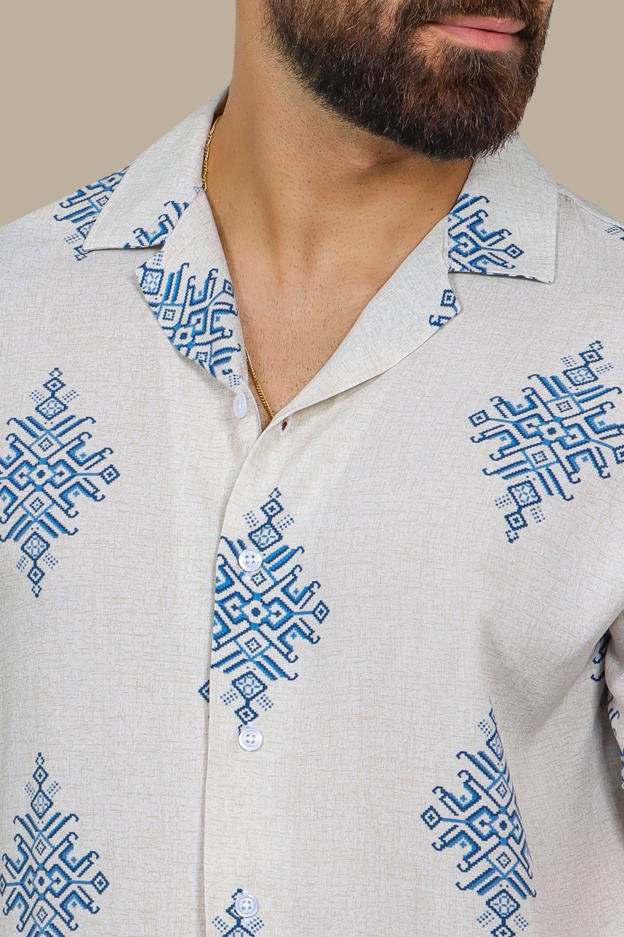 Hawaii Breeze: Short-Sleeve Geometric Print Shirt in Off-White