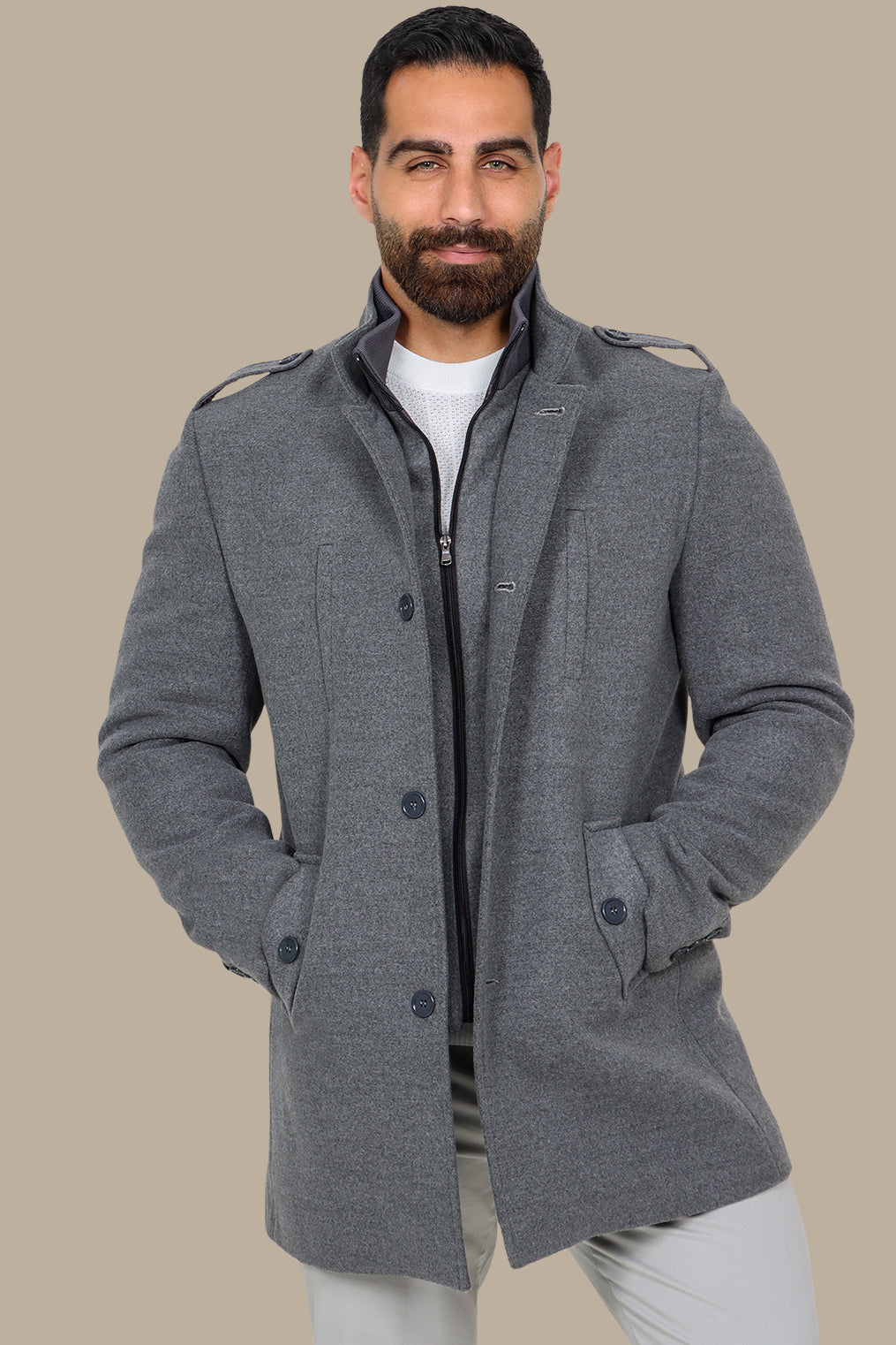 Light Gray Elegance: The Detachable Coat Col Mao in Timeless Style