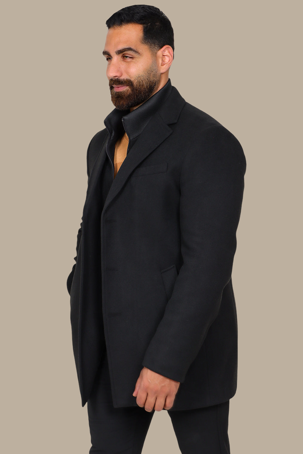 Black Beauty: The Notch Detachable Coat in Timeless Elegance