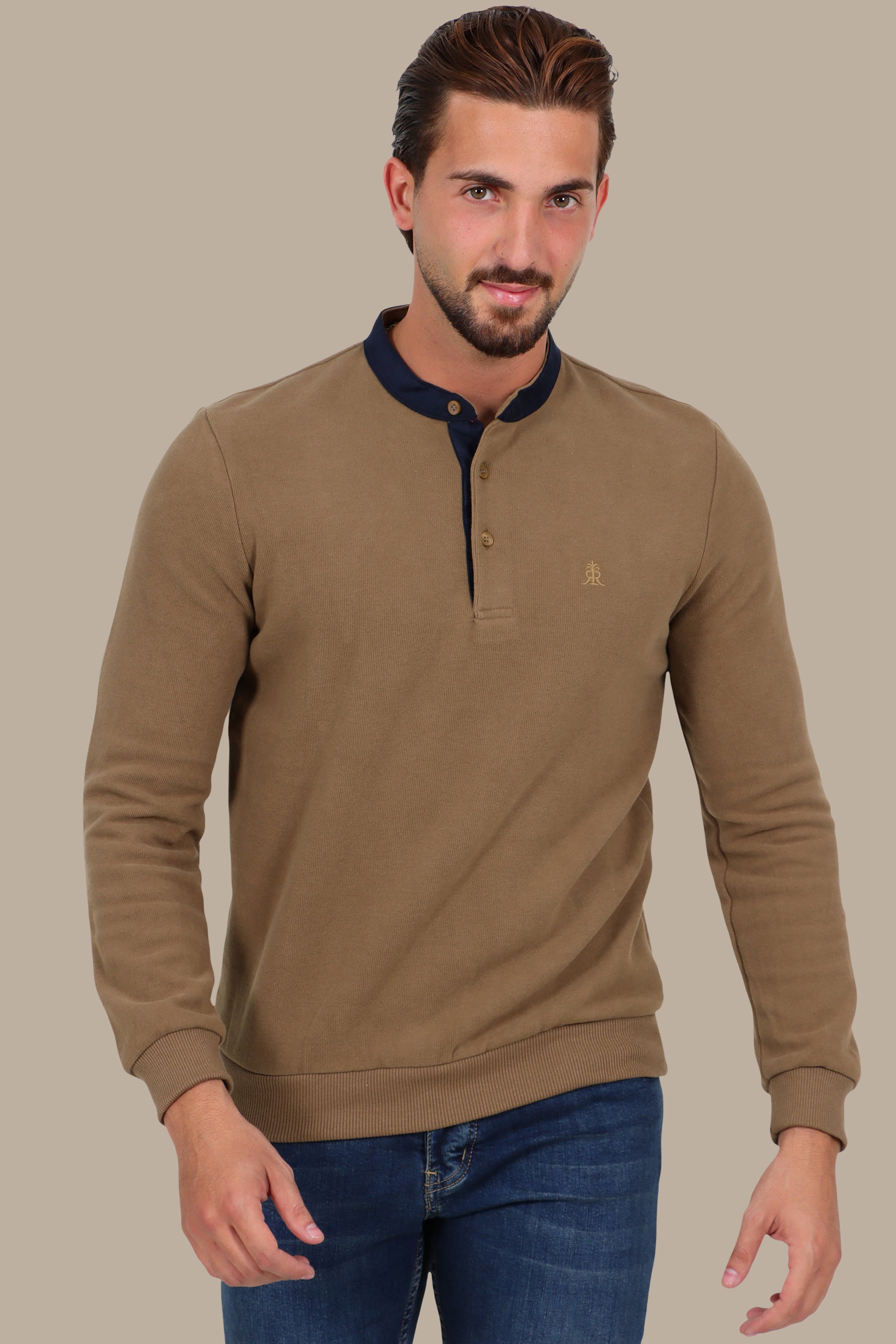 Long-Sleeve Mao Collar Velvet Polo with Brim in Beige
