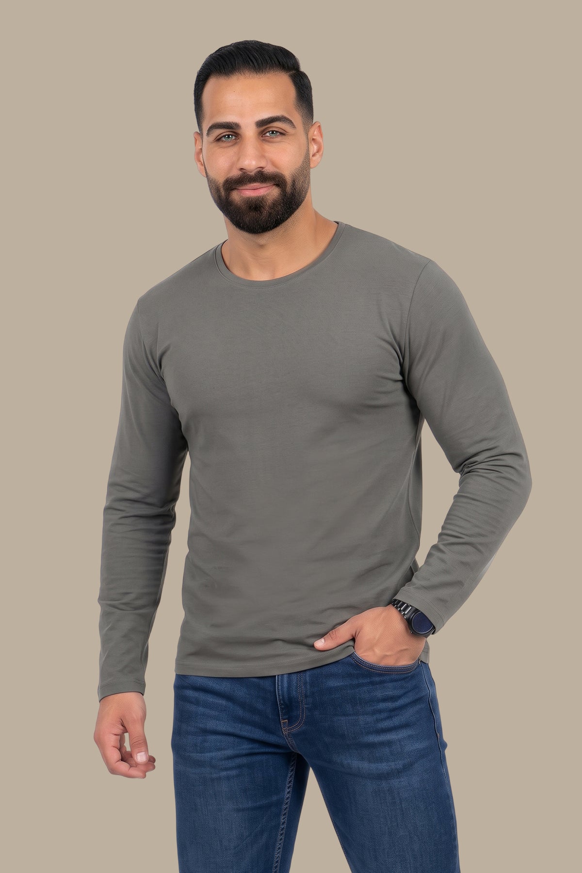 Essential Long Sleeve T-Shirt