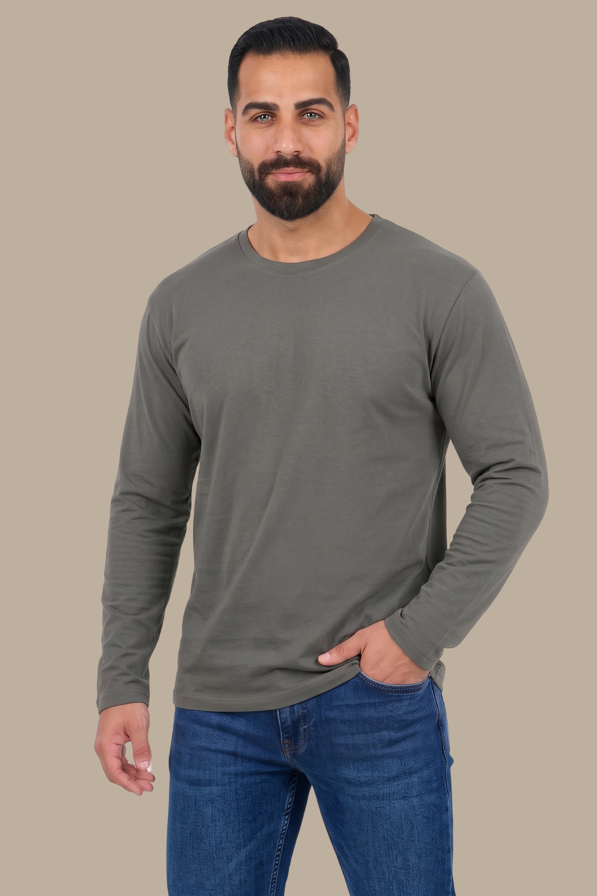 Essential Long Sleeve T-Shirt