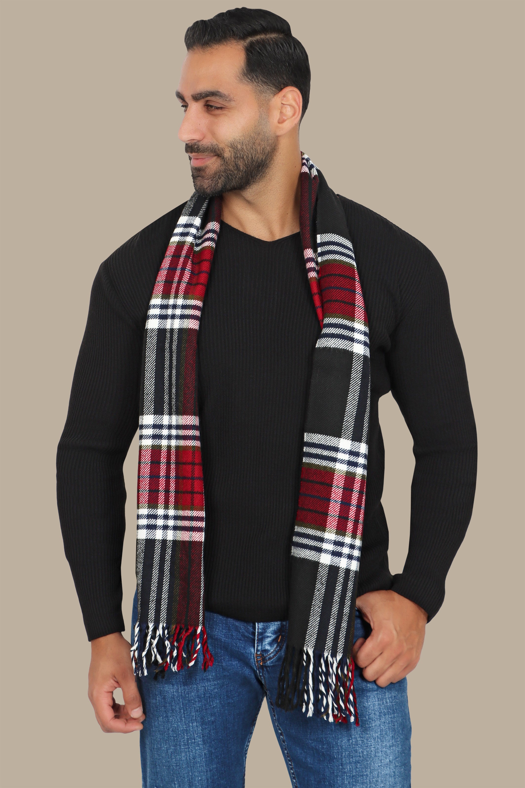 Chic Comfort: N-Neck Ribbed Black Sweater