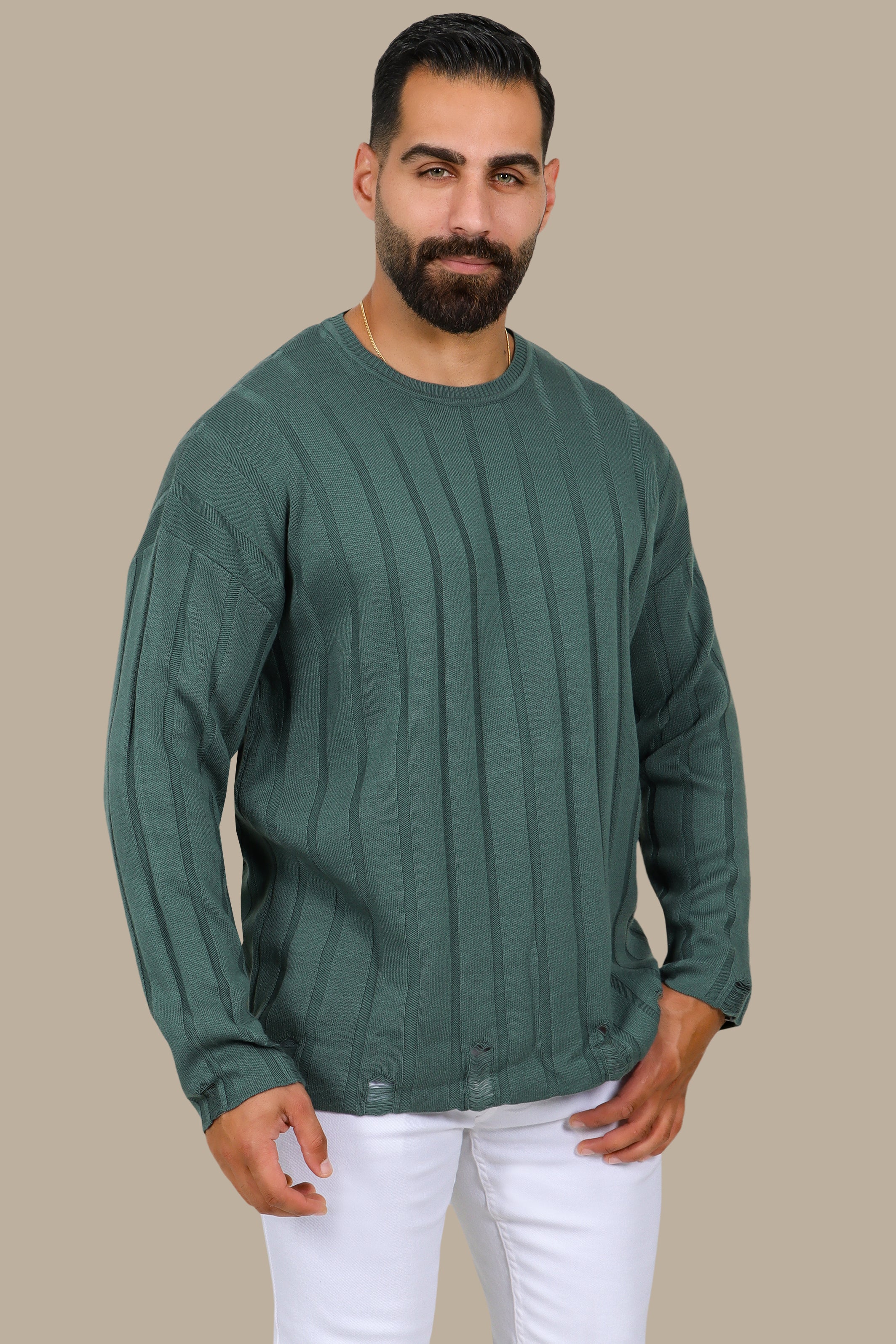 Round-Neck Wide Ribbed Destroyed Sweater in Green