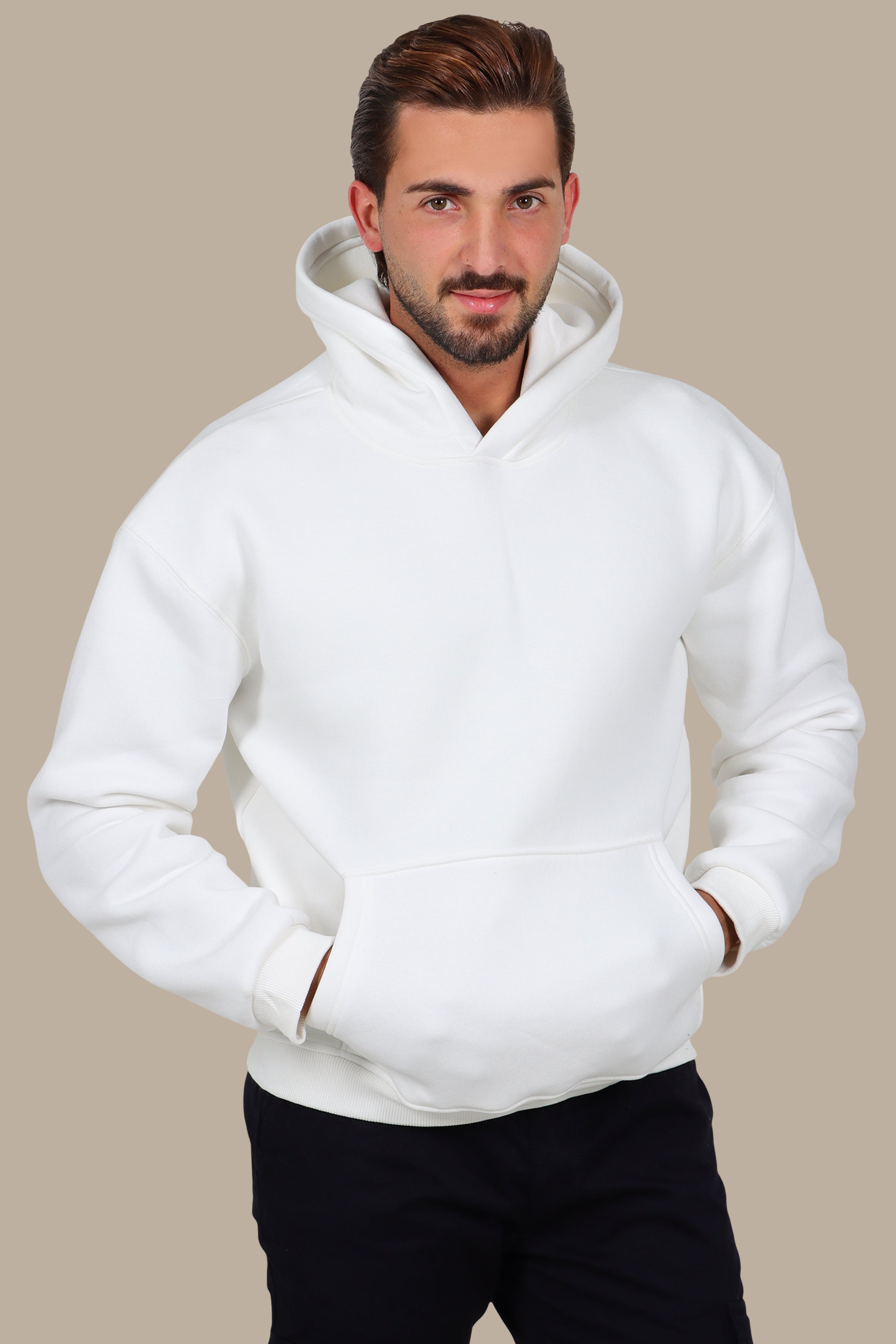 Minimal Comfort: Oversized Basic Hoodie White