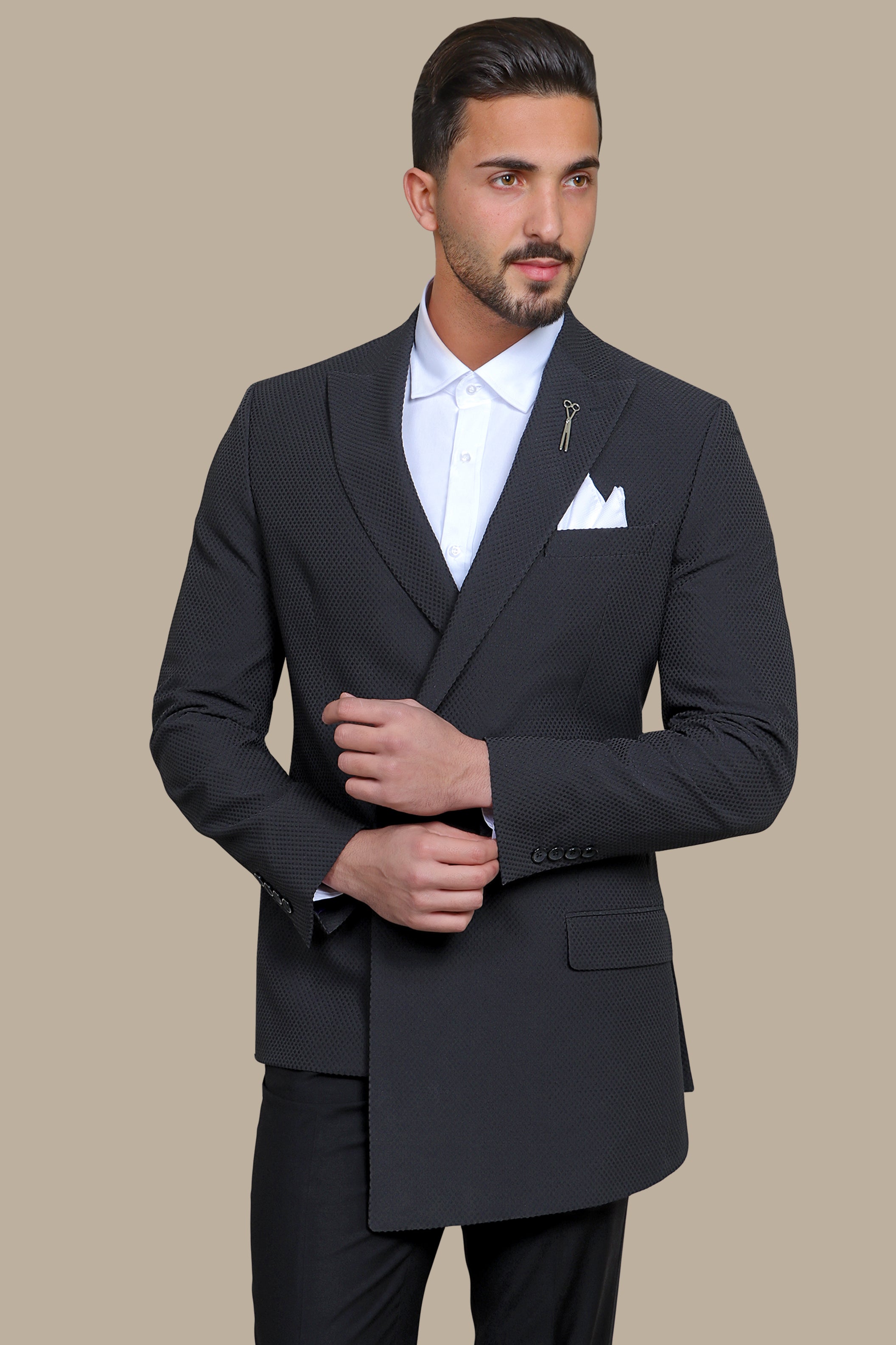 Architectural Elegance: FV Structured Symmetric Blazer