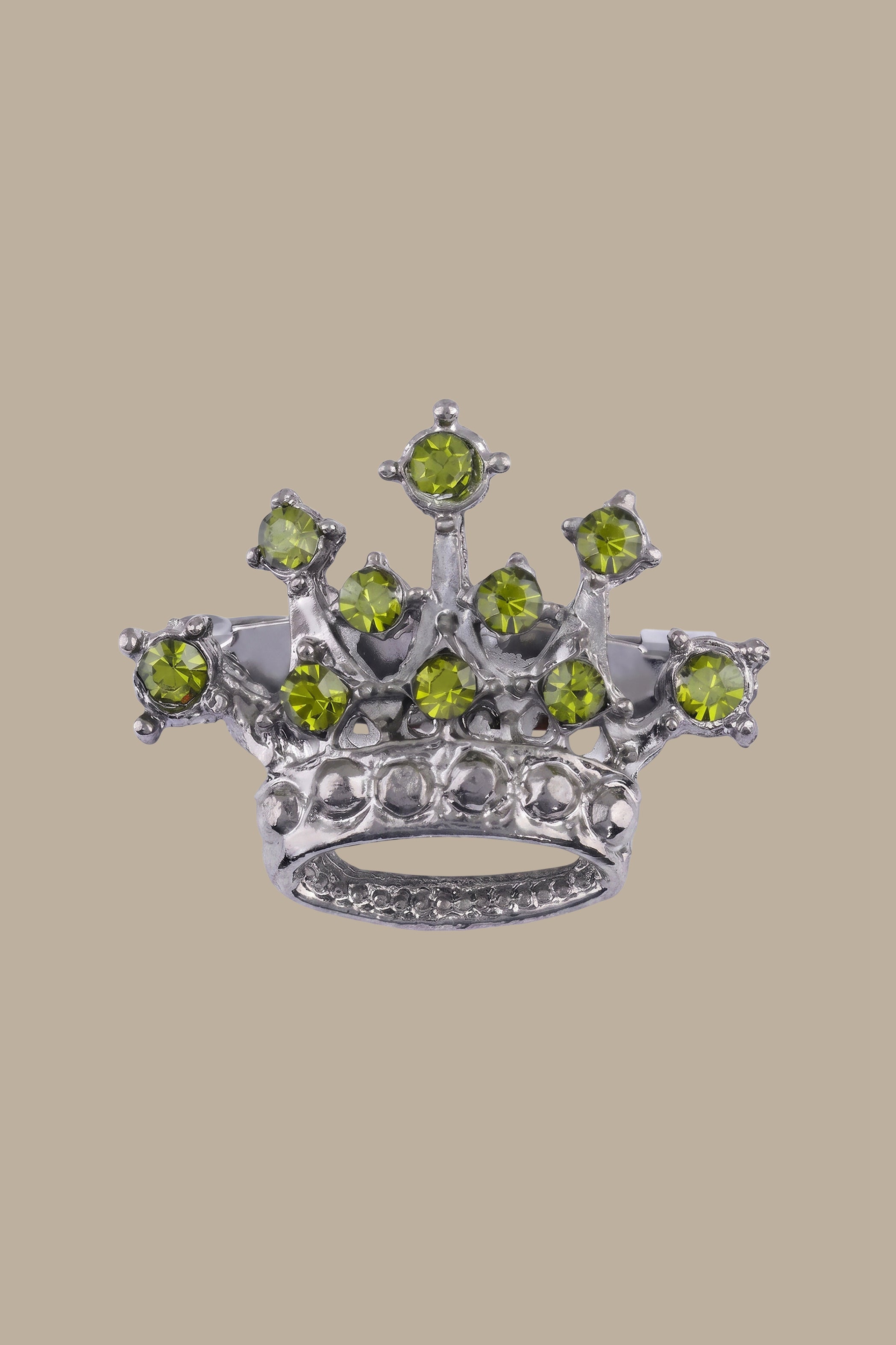 Pin Regal Radiance: The Vinc Chain Crown