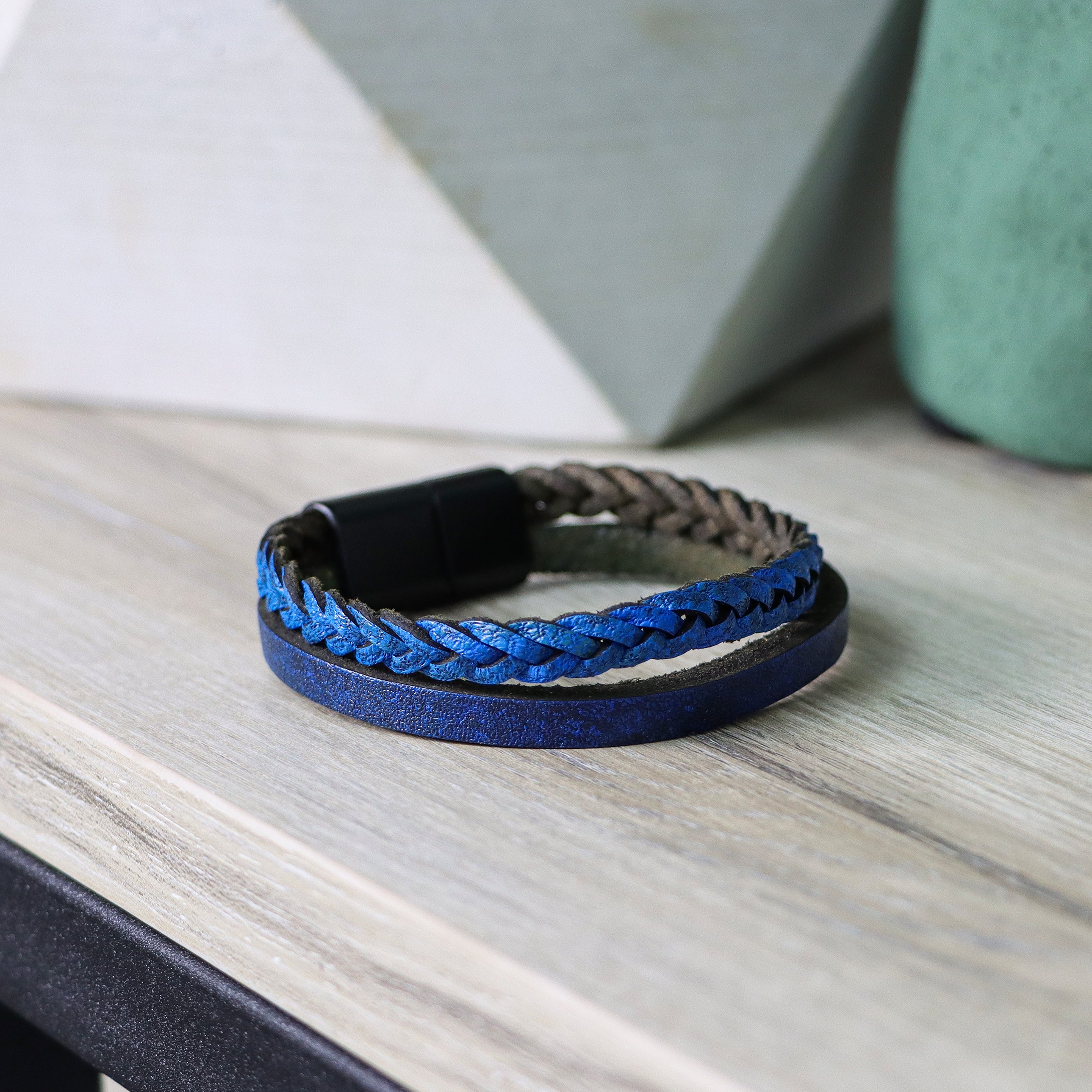 2-Layer Leather Bracelet Blue