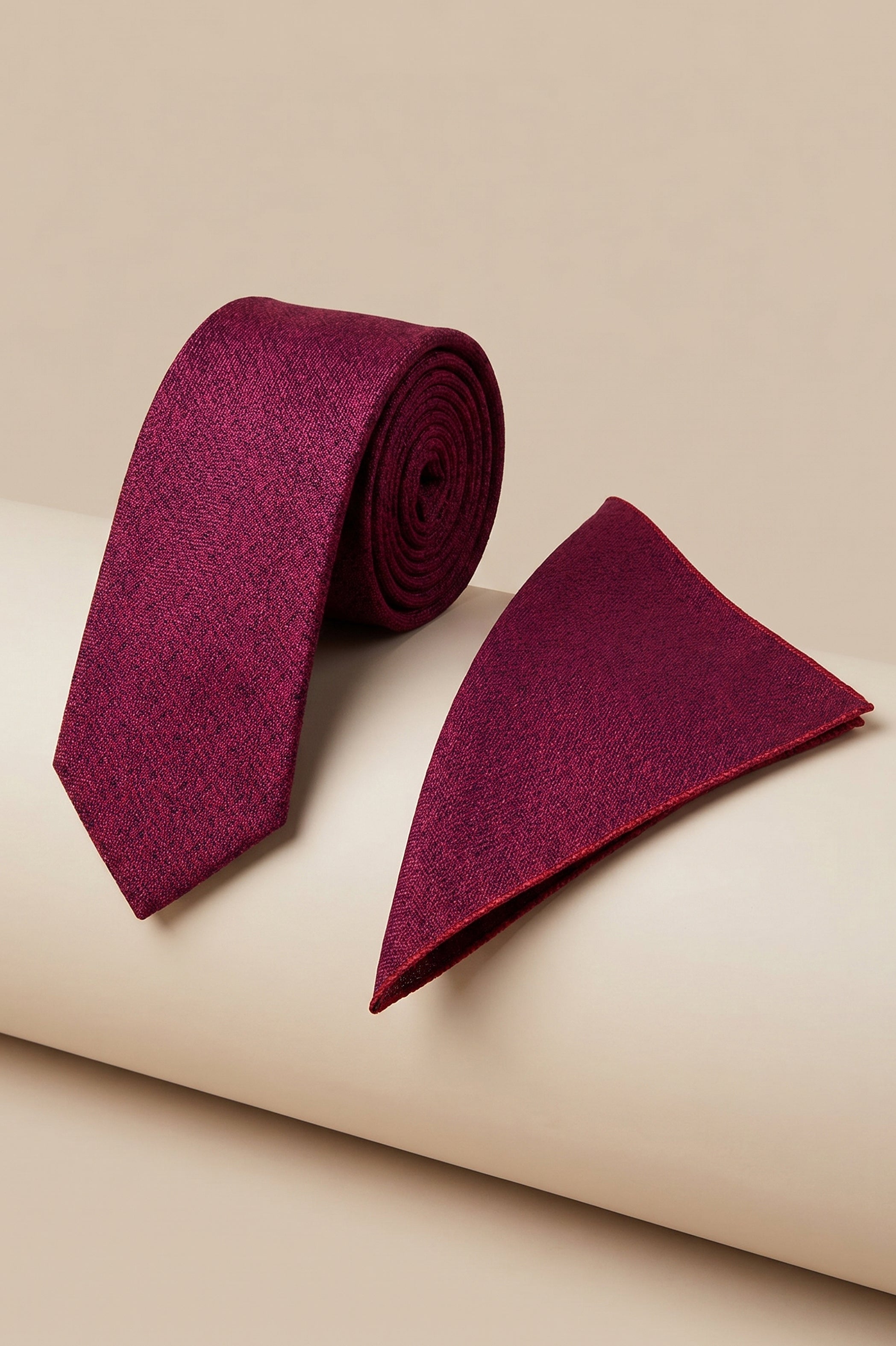 Black Structured Tie with Burgundy Accents – 2 Pieces