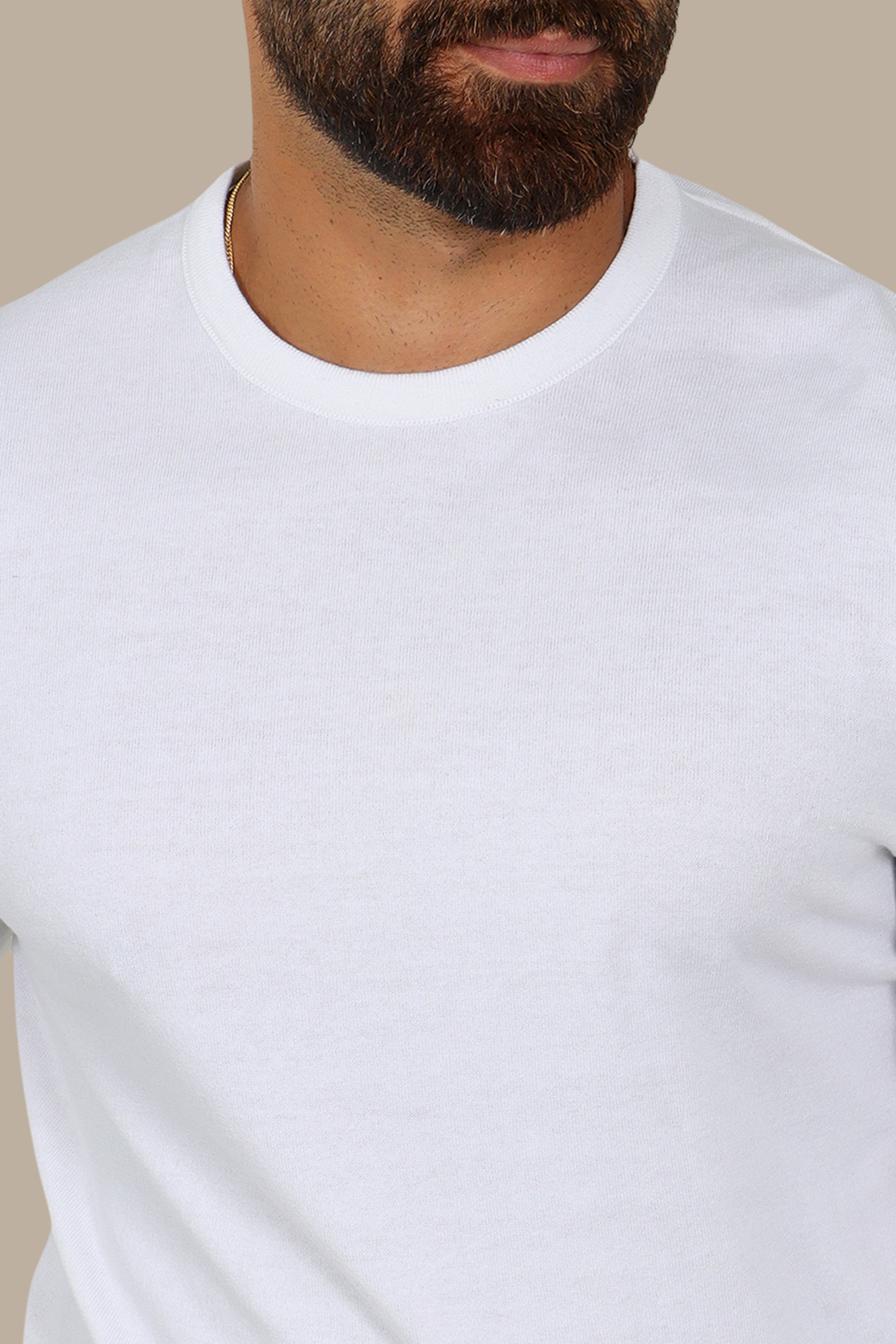 White Basic R-Neck Sweater