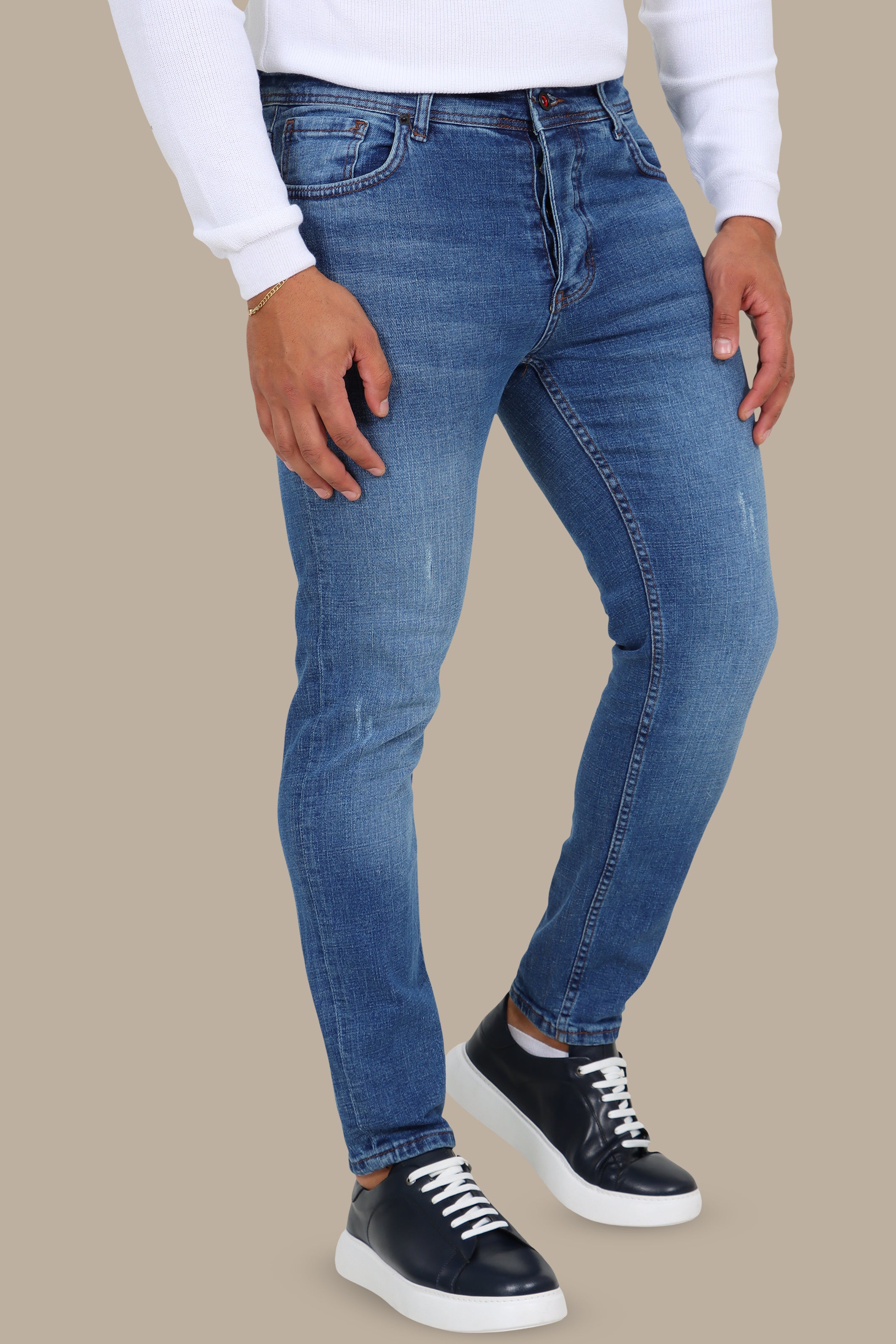 Washed Slim Fit Jeans in Light Blue