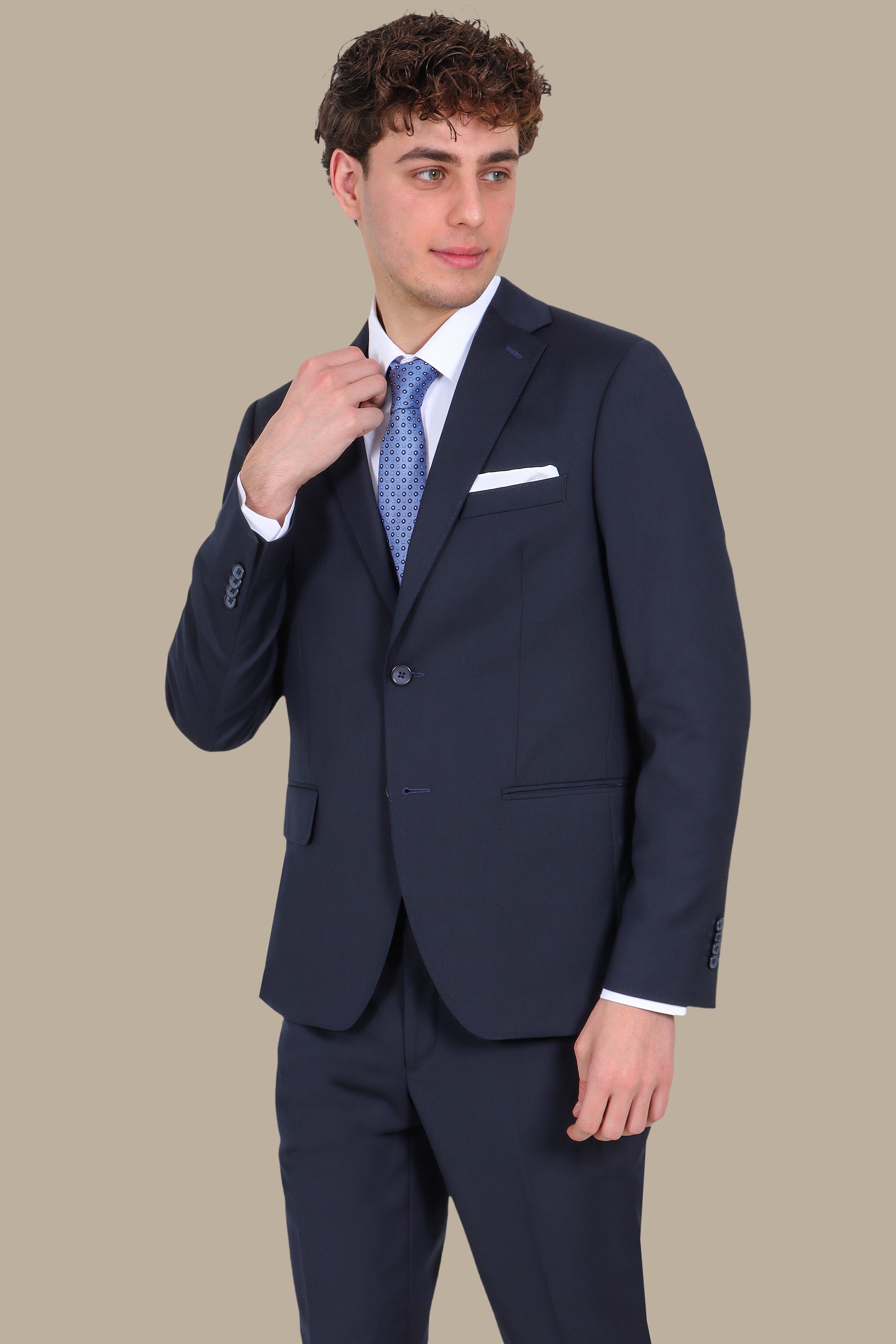 Basic Suit with Notch Lapel
