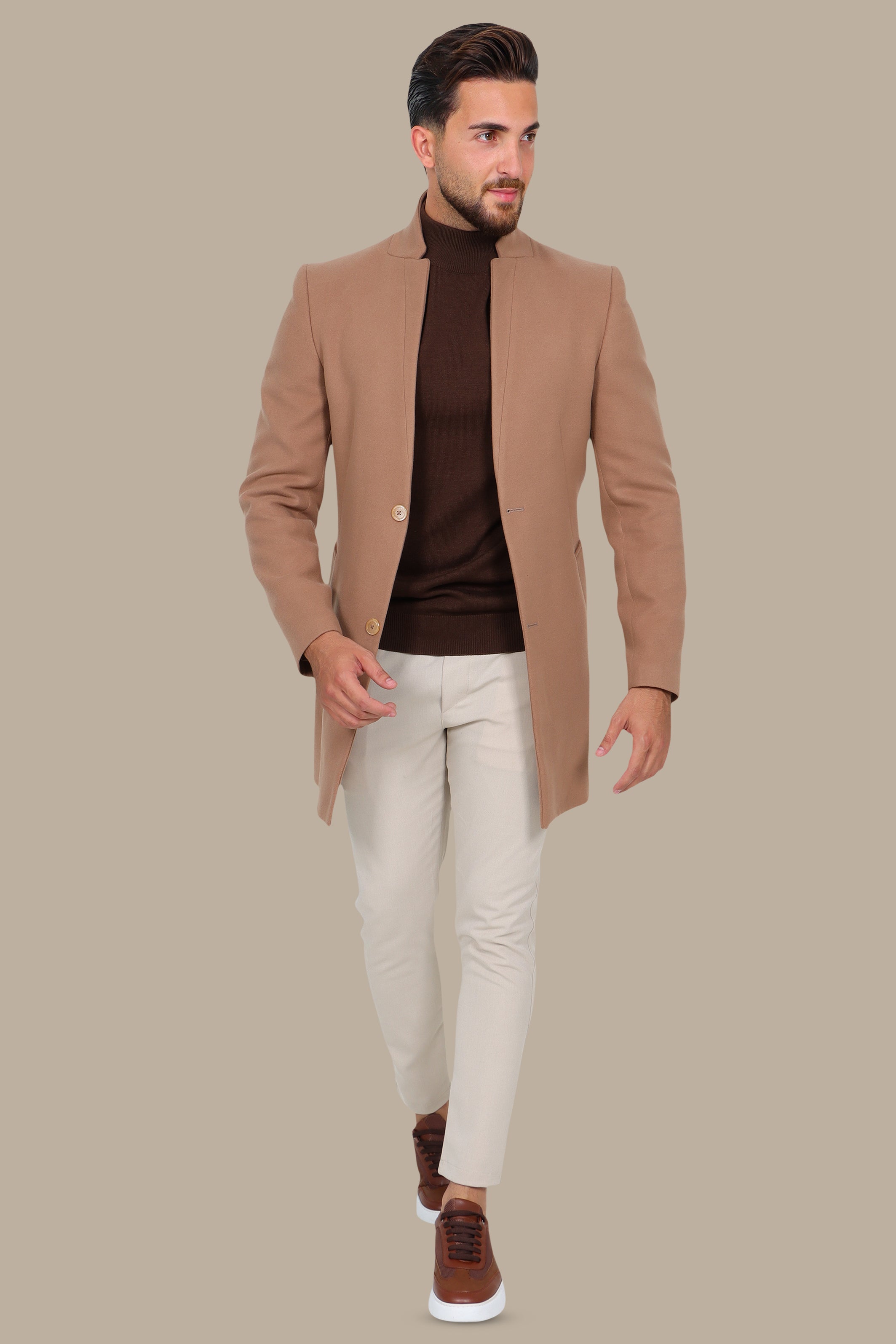 Timeless Beige Chic: The Classic Coat Col Mao in Neutral Elegance