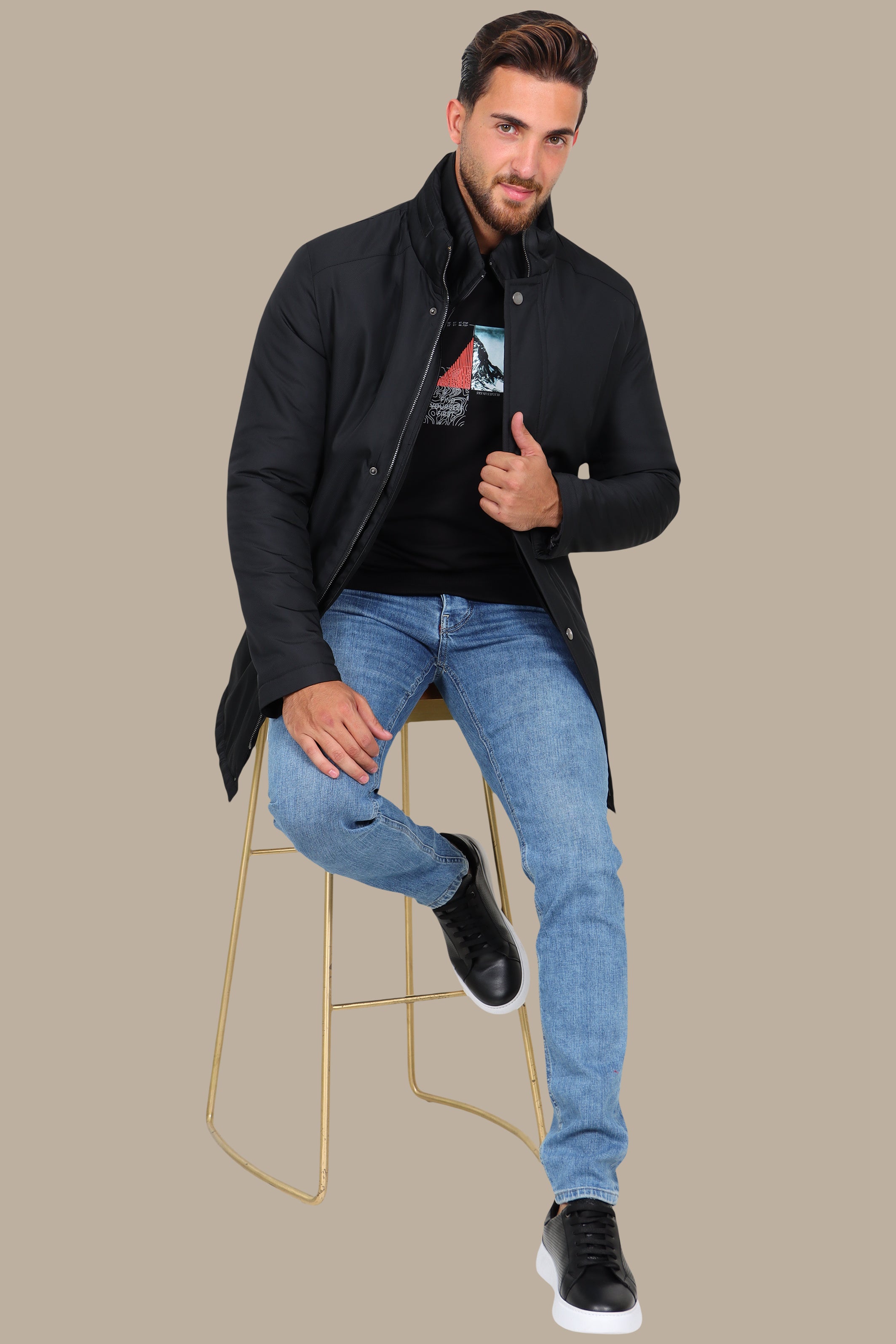 Black Beauty: Parka Perfection with Detachable Collar