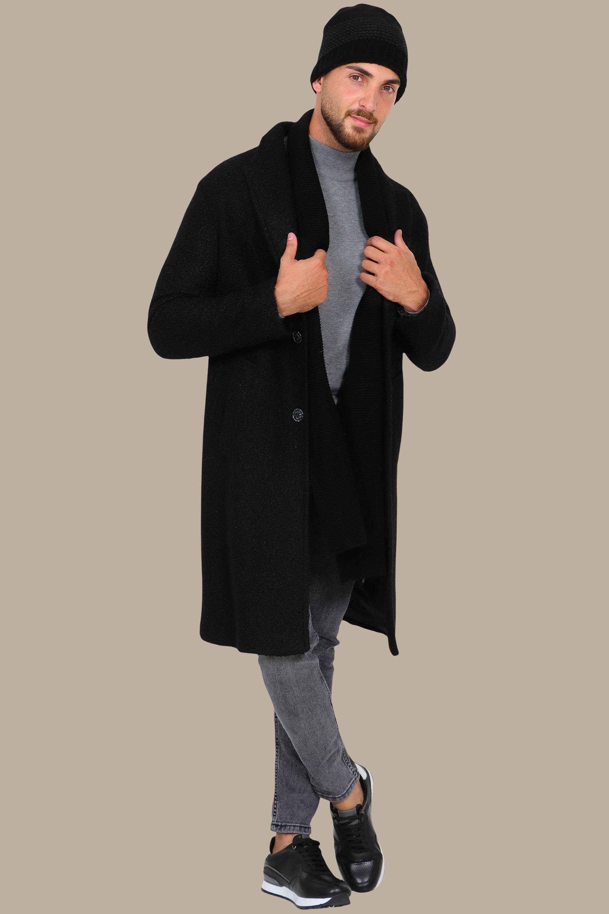 Black Oversized Wool Coat – Classic & Cozy