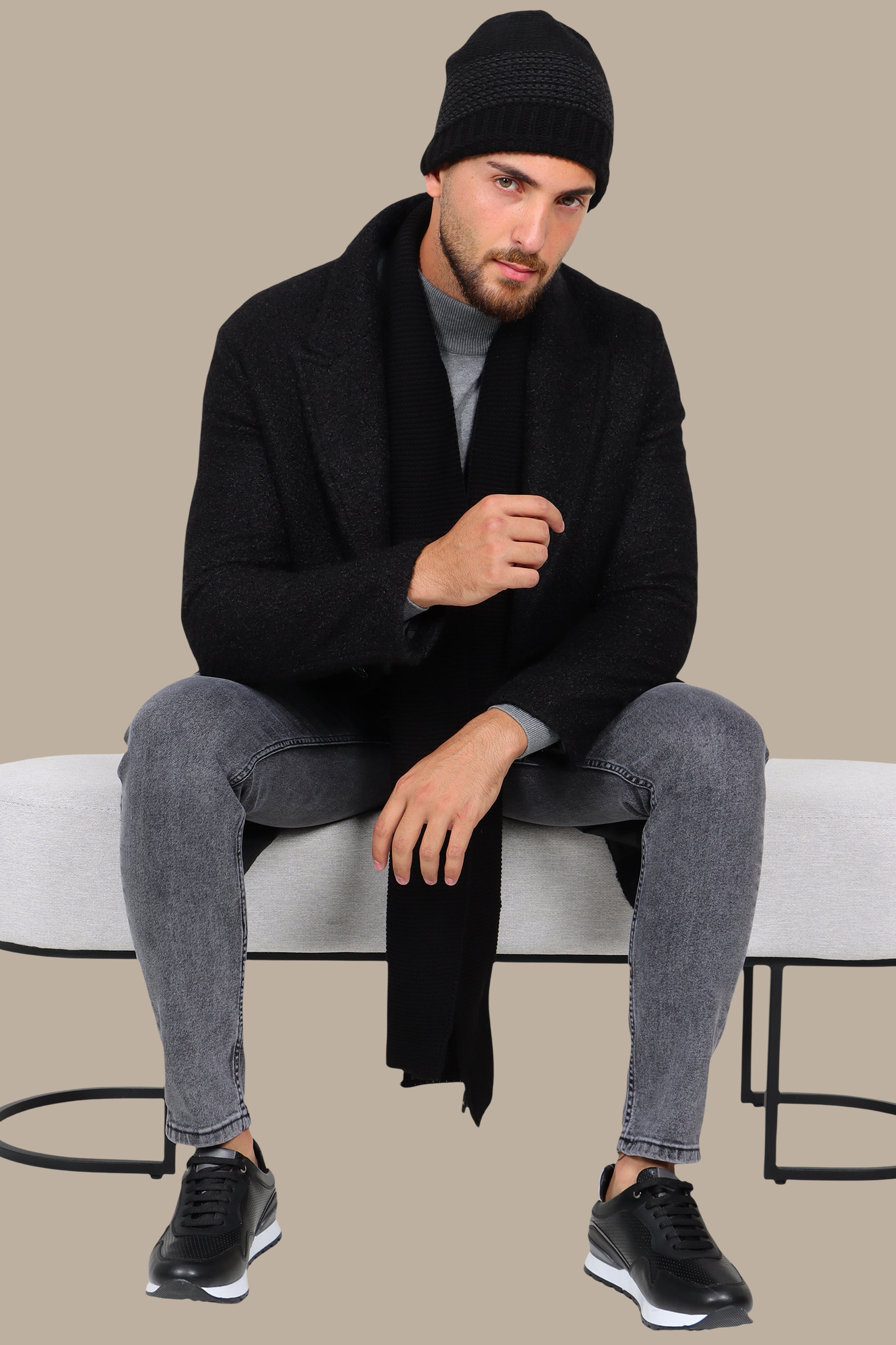 Black Oversized Wool Coat – Classic & Cozy