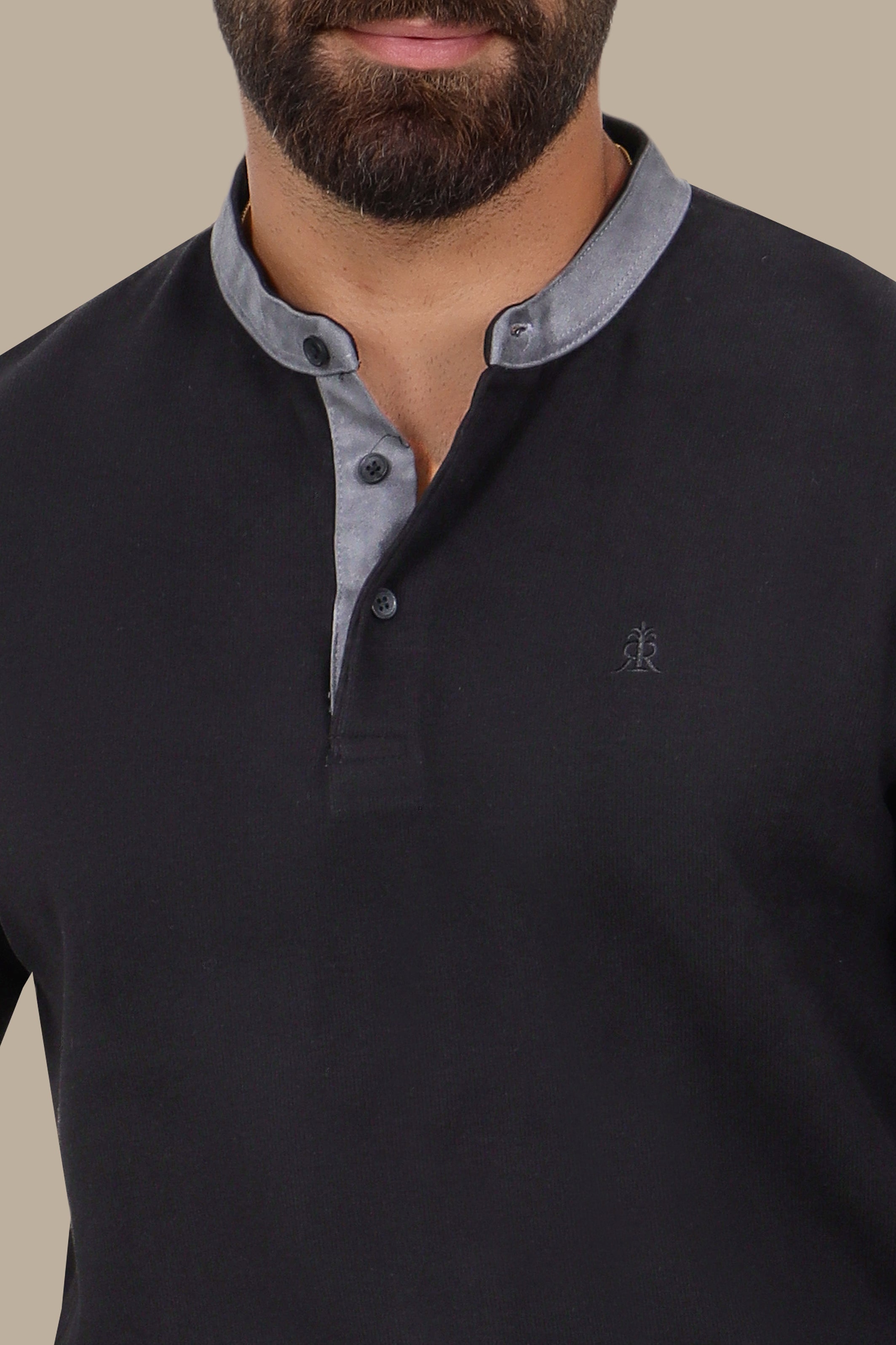Velvet Long-Sleeve Polo with Col Mao – Black Brim
