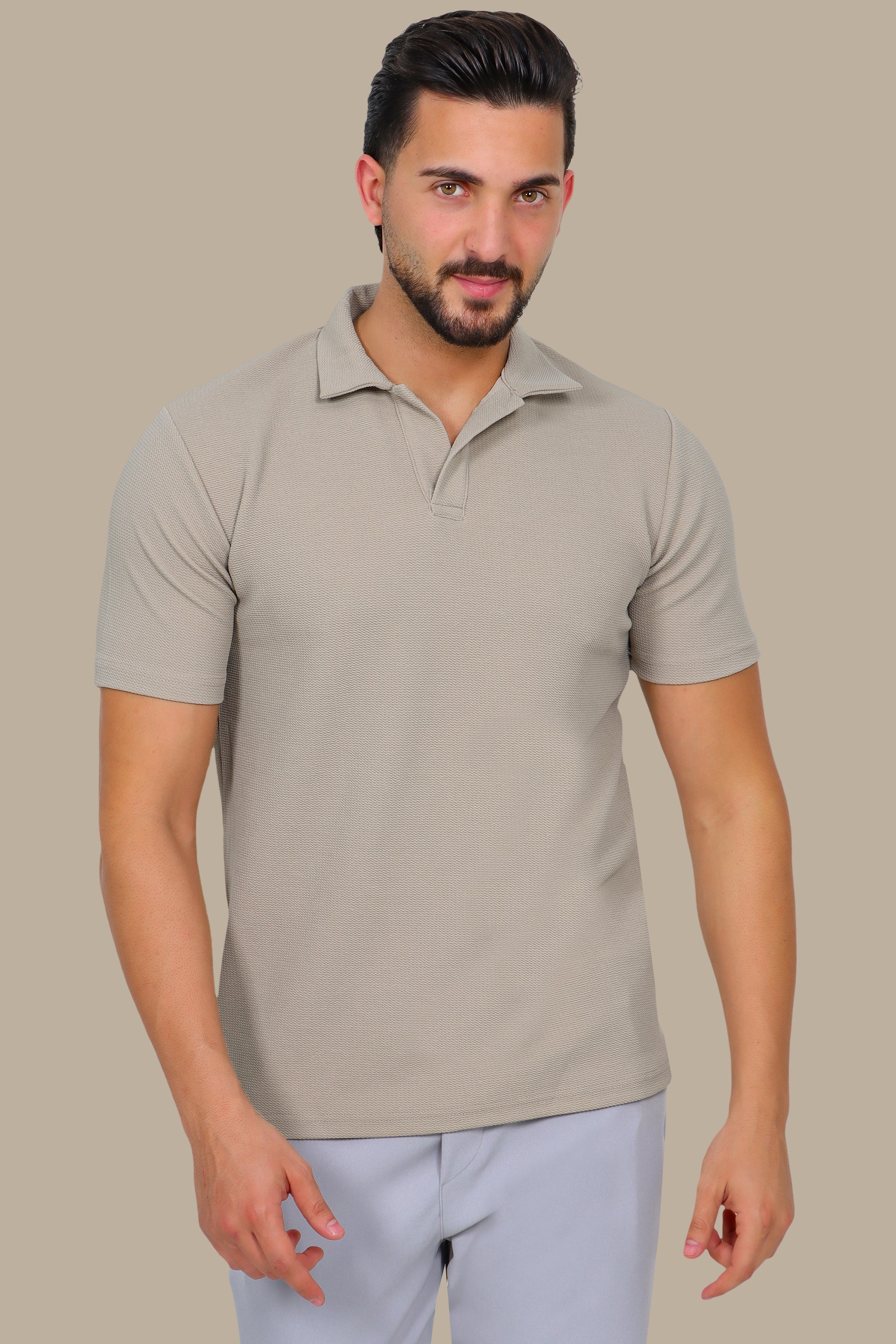 Polo Structure V-Neck in Beige