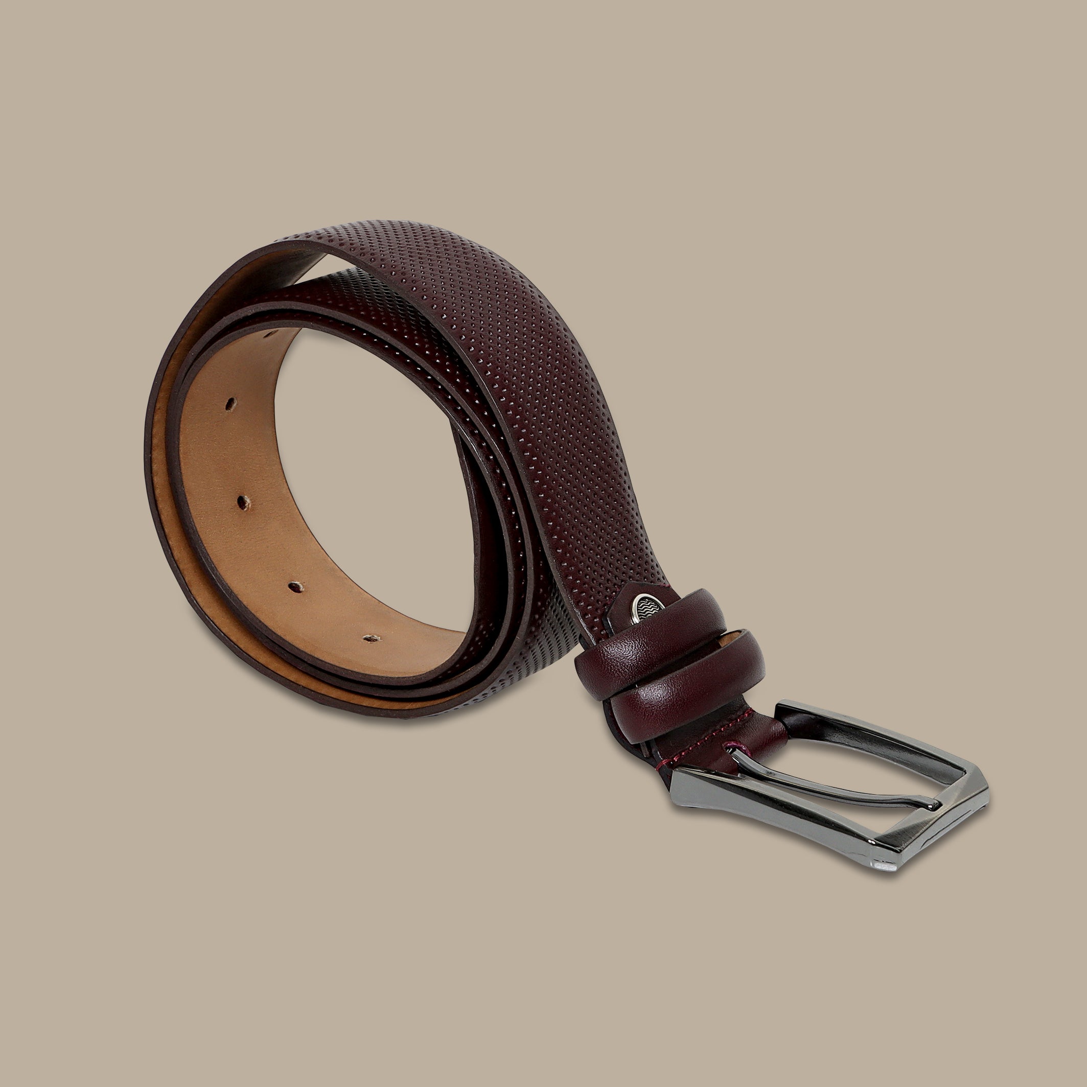Burgundy Leather Net Belt: Stylish Sophistication