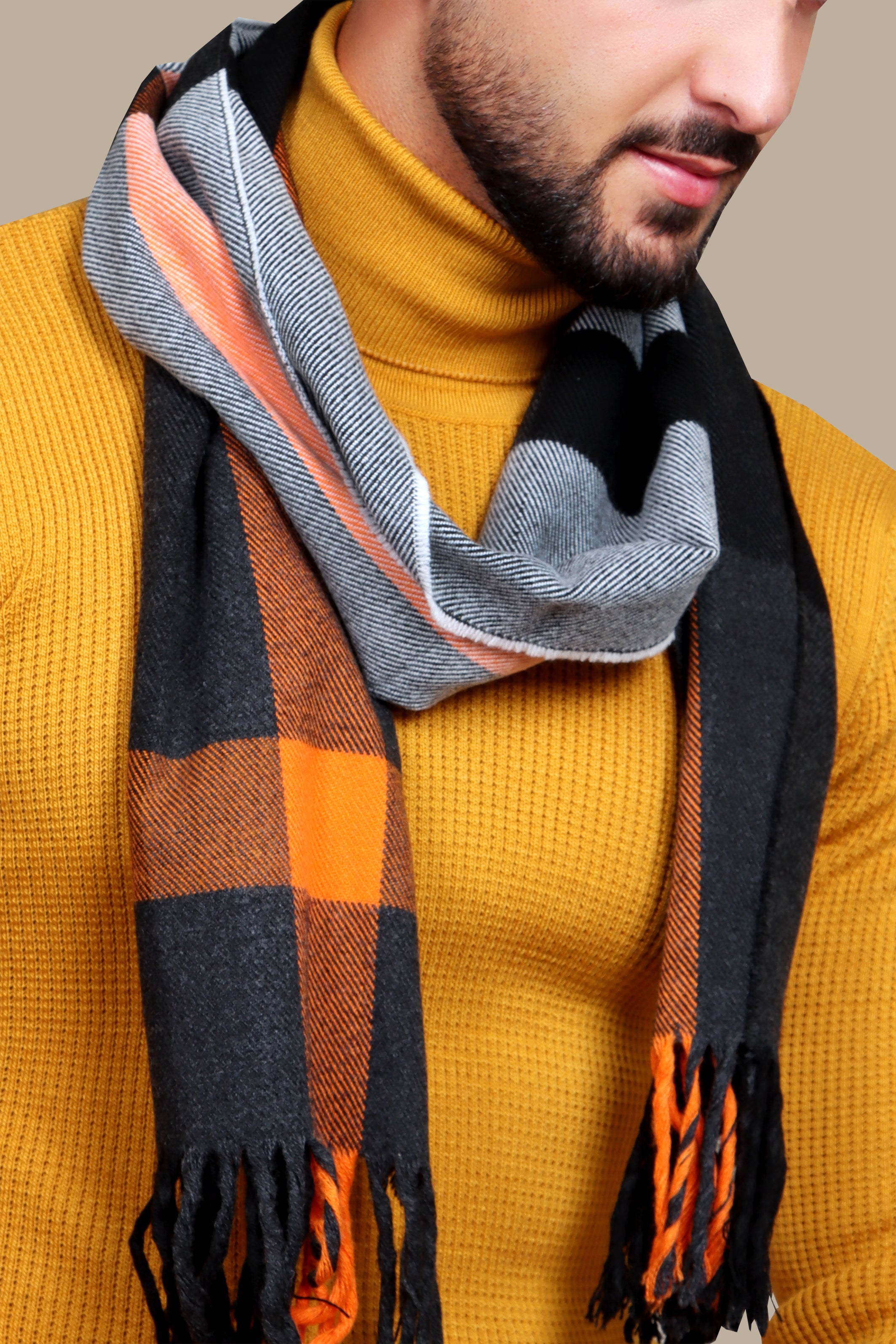 Havan Checks: Wool Scarf with Bold Elegance