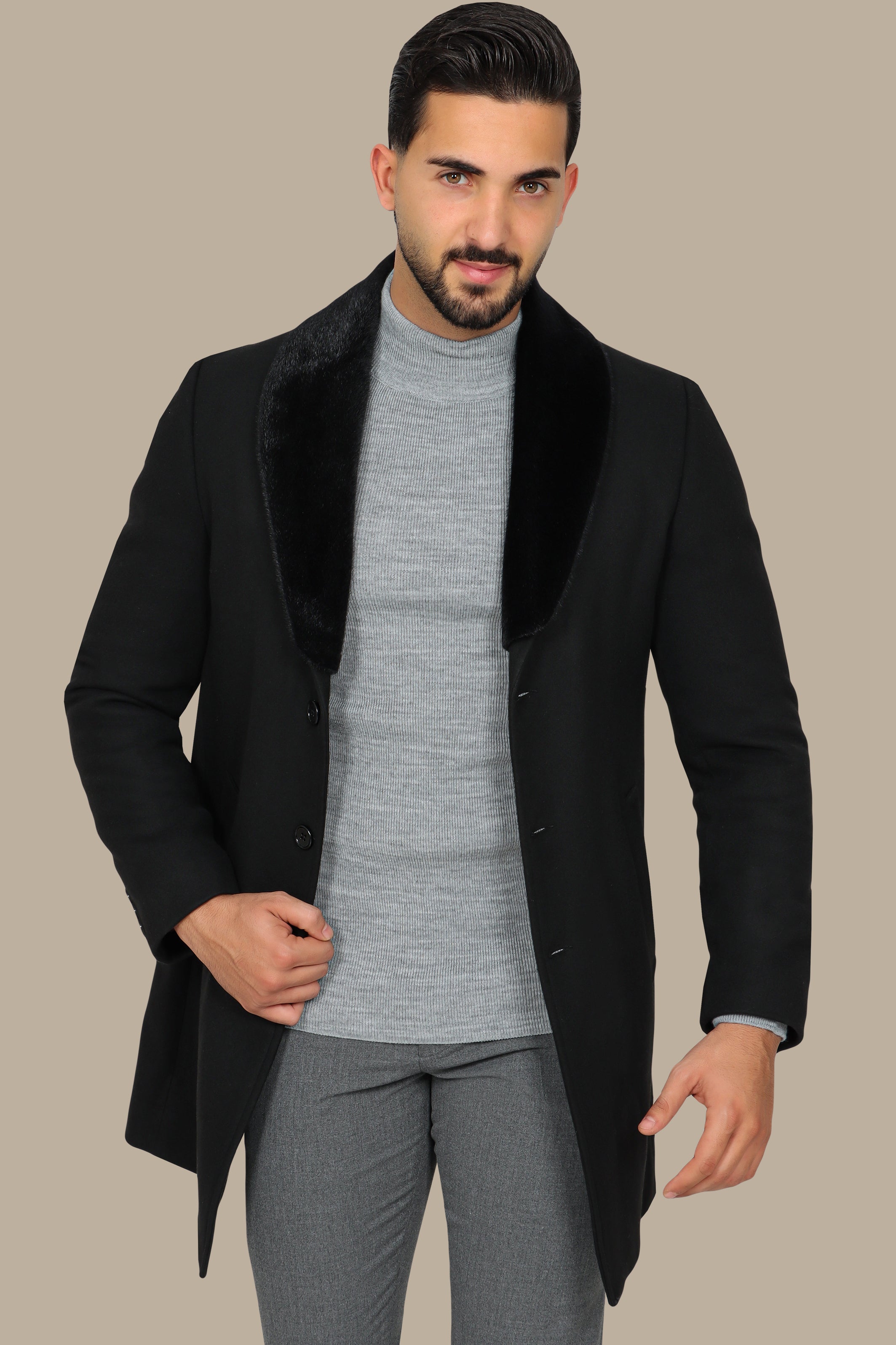 Black Beauty: The Detachable Fur Coat in Classic Elegance