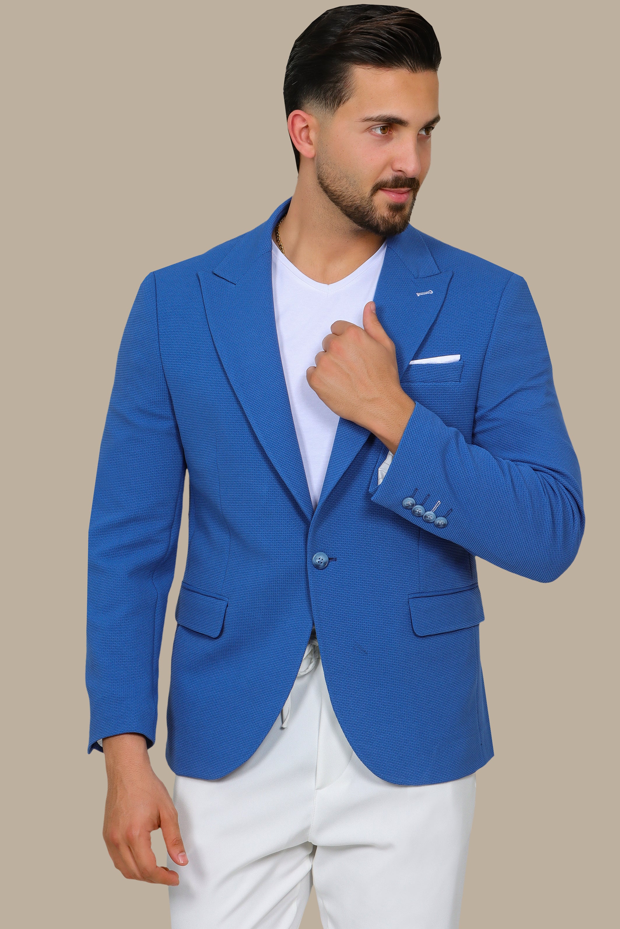 Blue Peak Precision: Structured Lapel Blazer