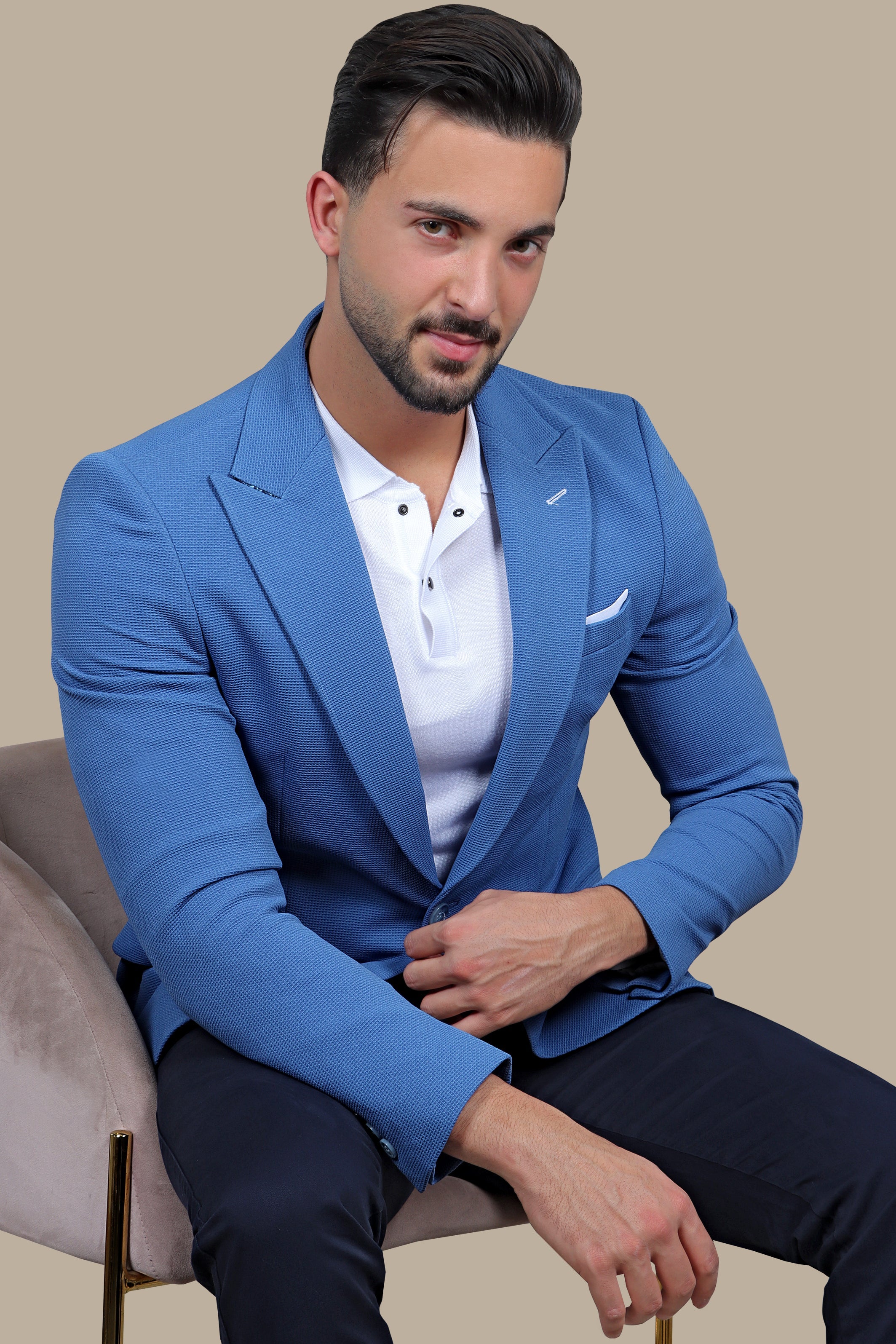 Blue Peak Precision: Structured Lapel Blazer