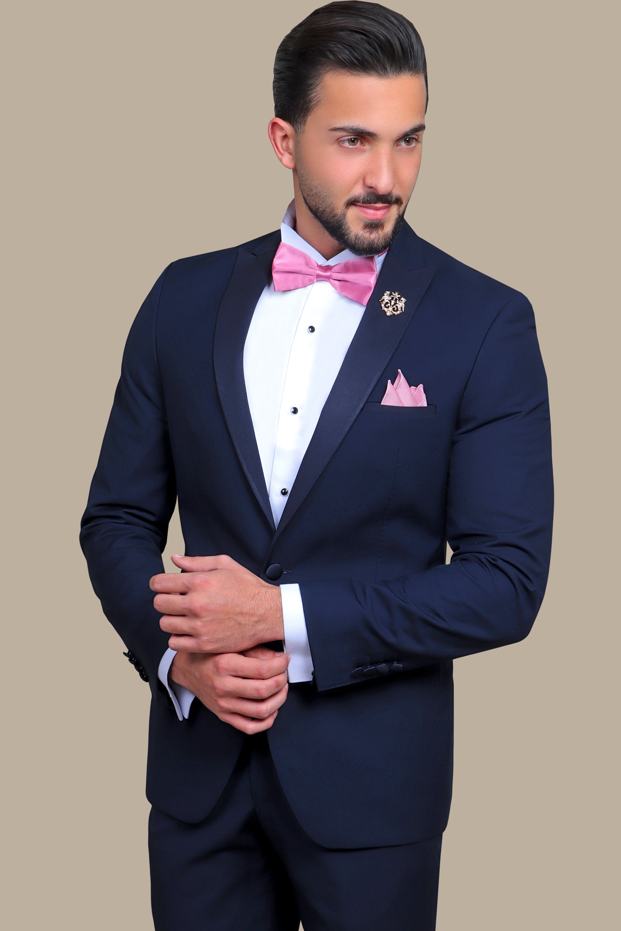 Navy Majesty: Exquisite Peak Lapel Tuxedo for Timeless Elegance