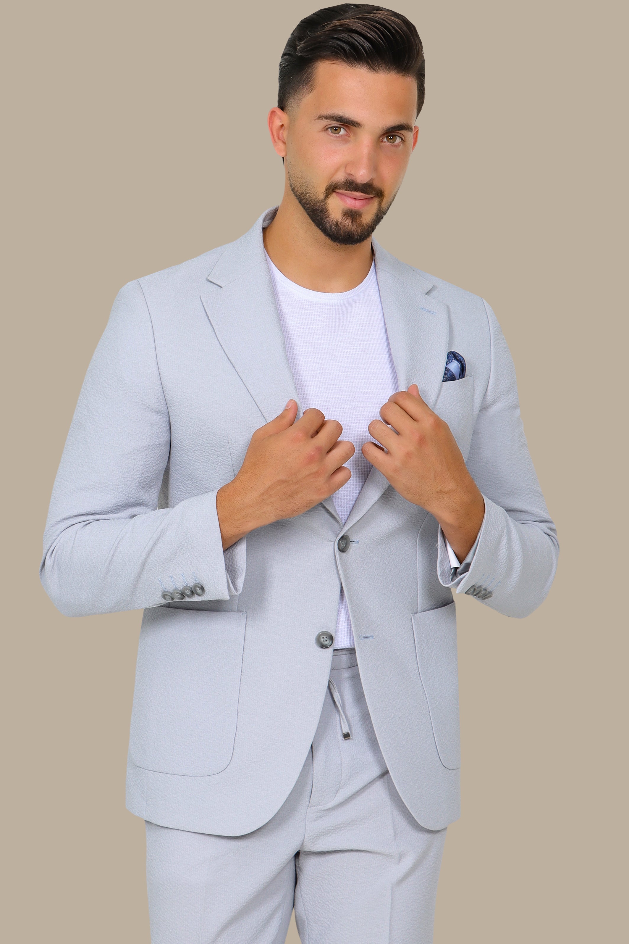 Light Grey Travel Suit with Notch Lapel – 2 Pieces
