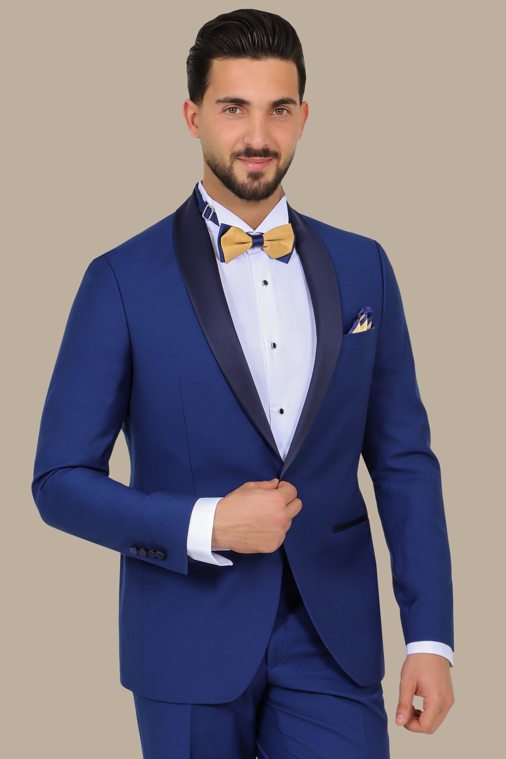 Blue Elegance: Tuxedo Plain Col Chale
