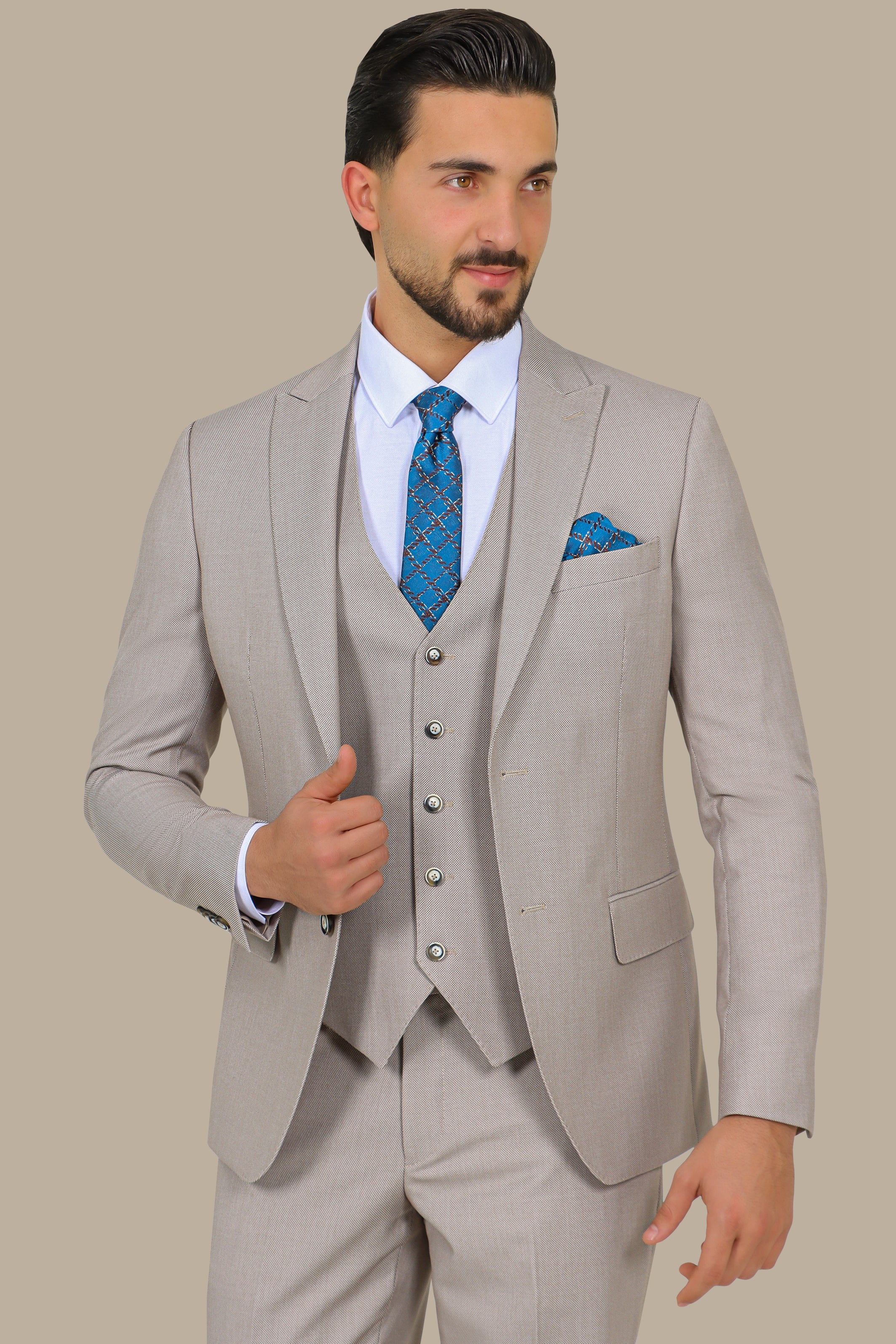 Suit Piquet Peak Lapel 3-Piece Beige