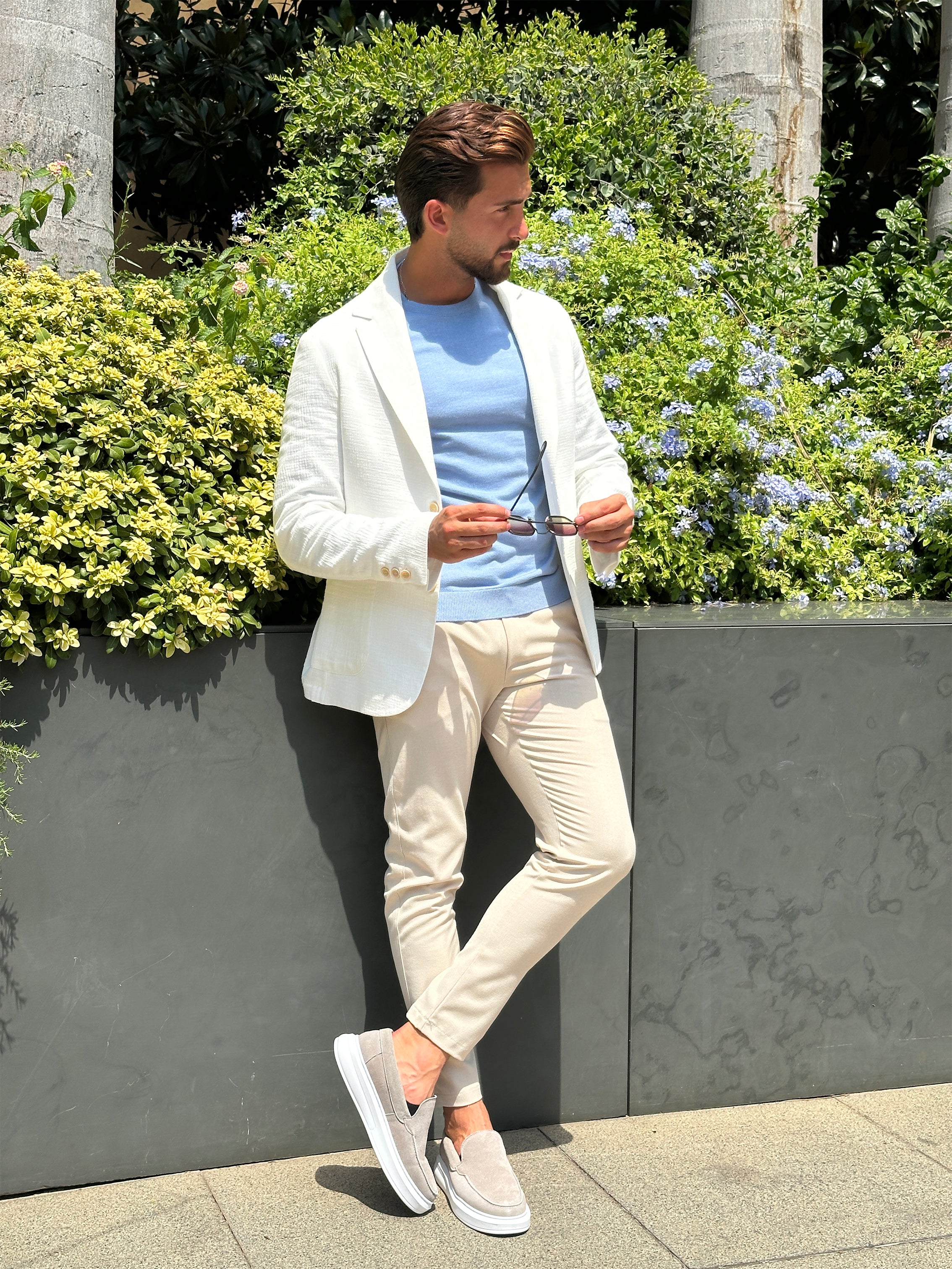 White Linen Blazer with Notch Lapel