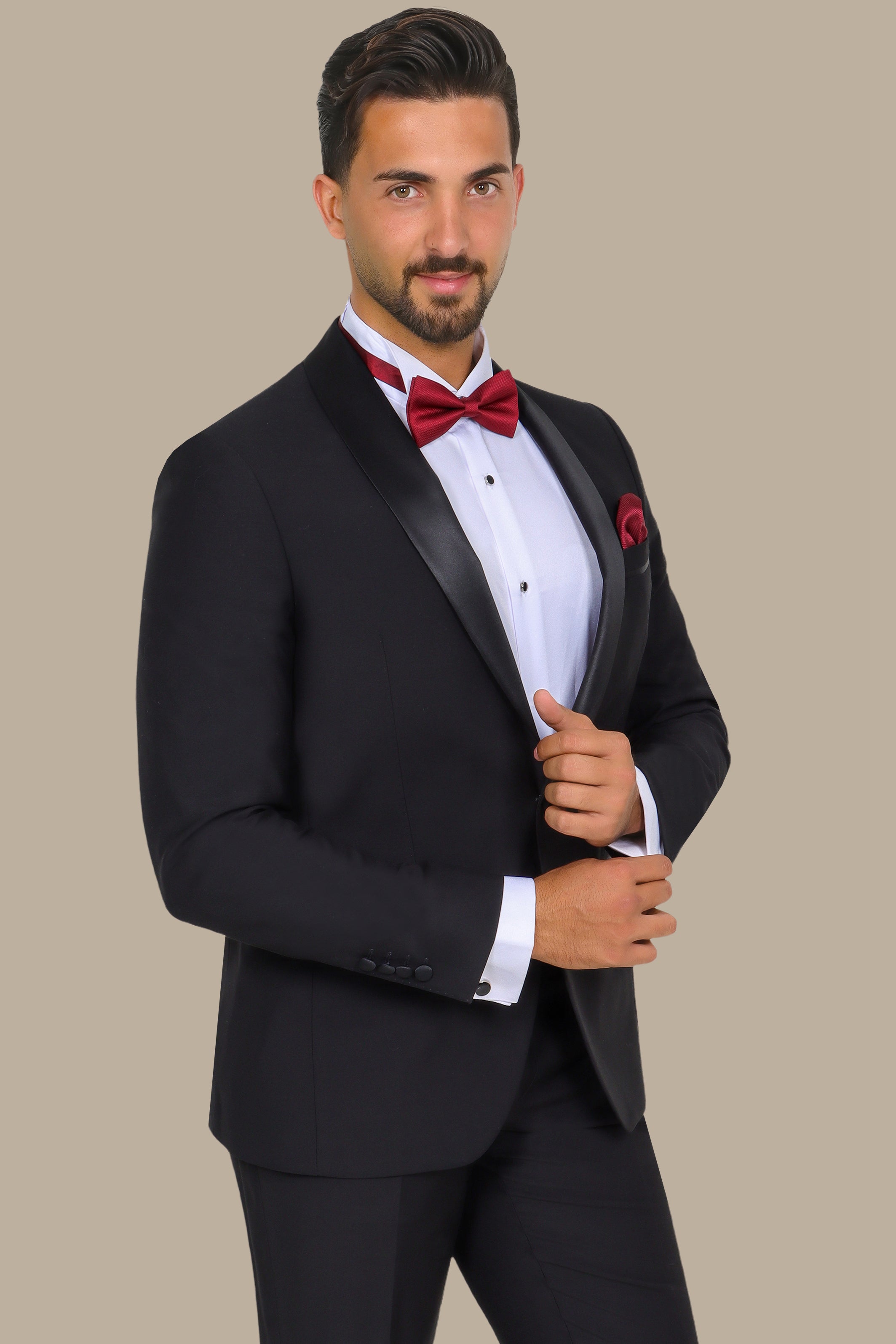 Black Elegance: Tuxedo Plain Col Chale