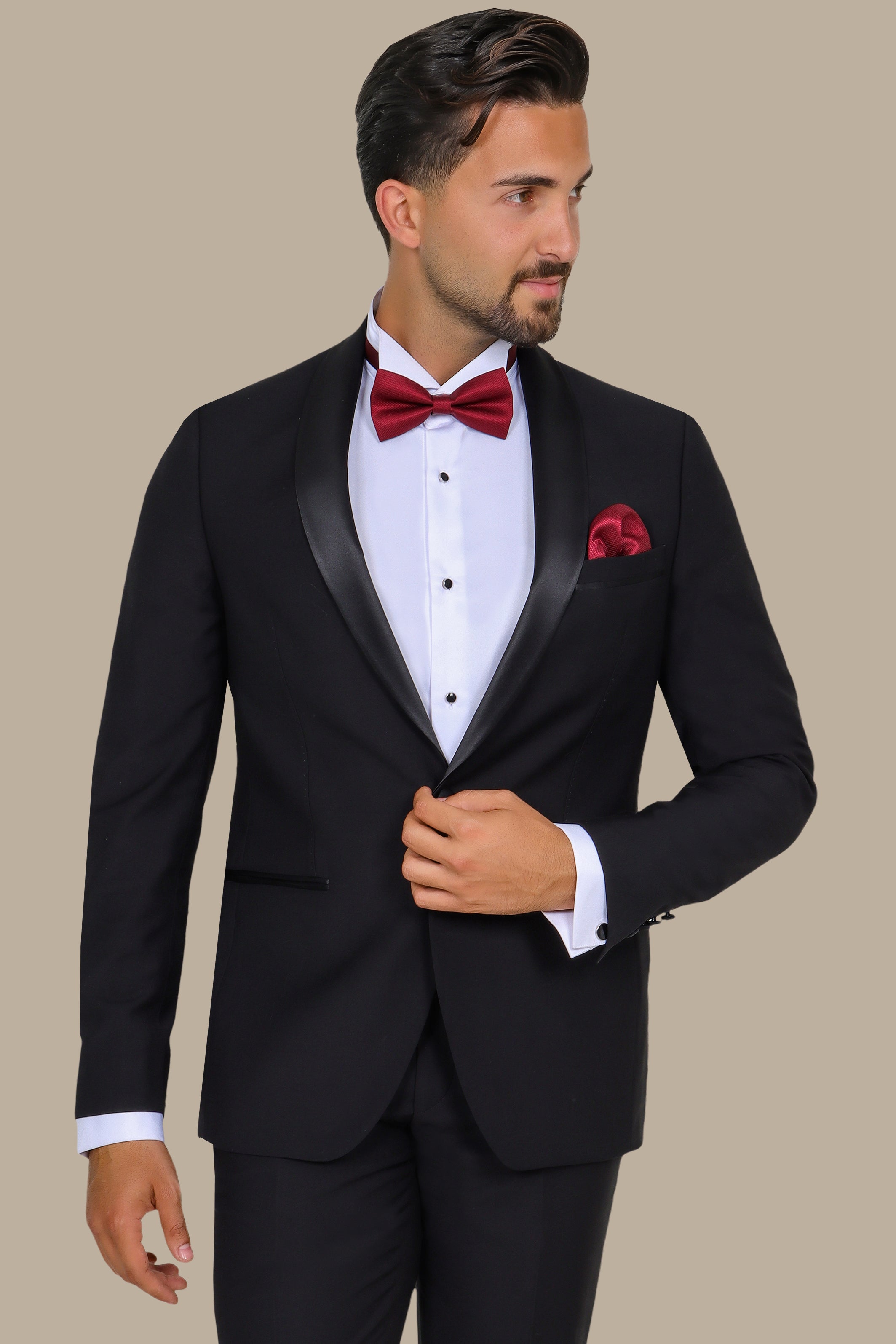 Black Elegance: Tuxedo Plain Col Chale