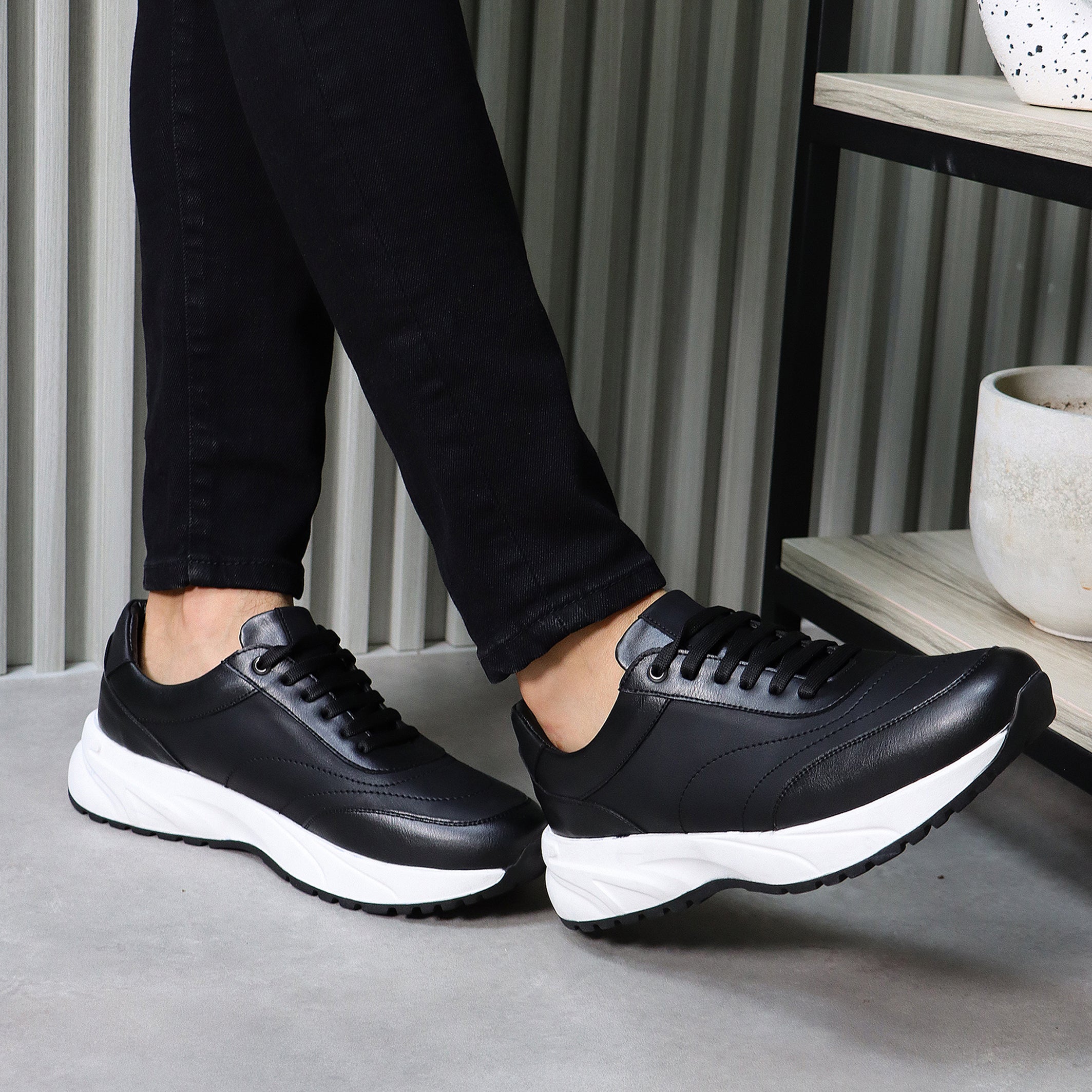 Lace-Up Leather Sneakers – Black