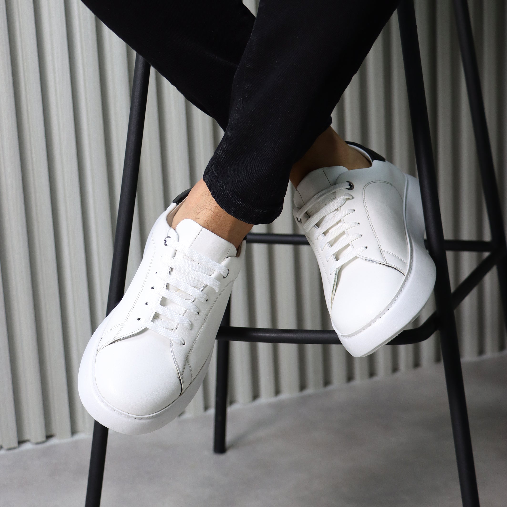 Alexander Basic Sneakers with Black Heel