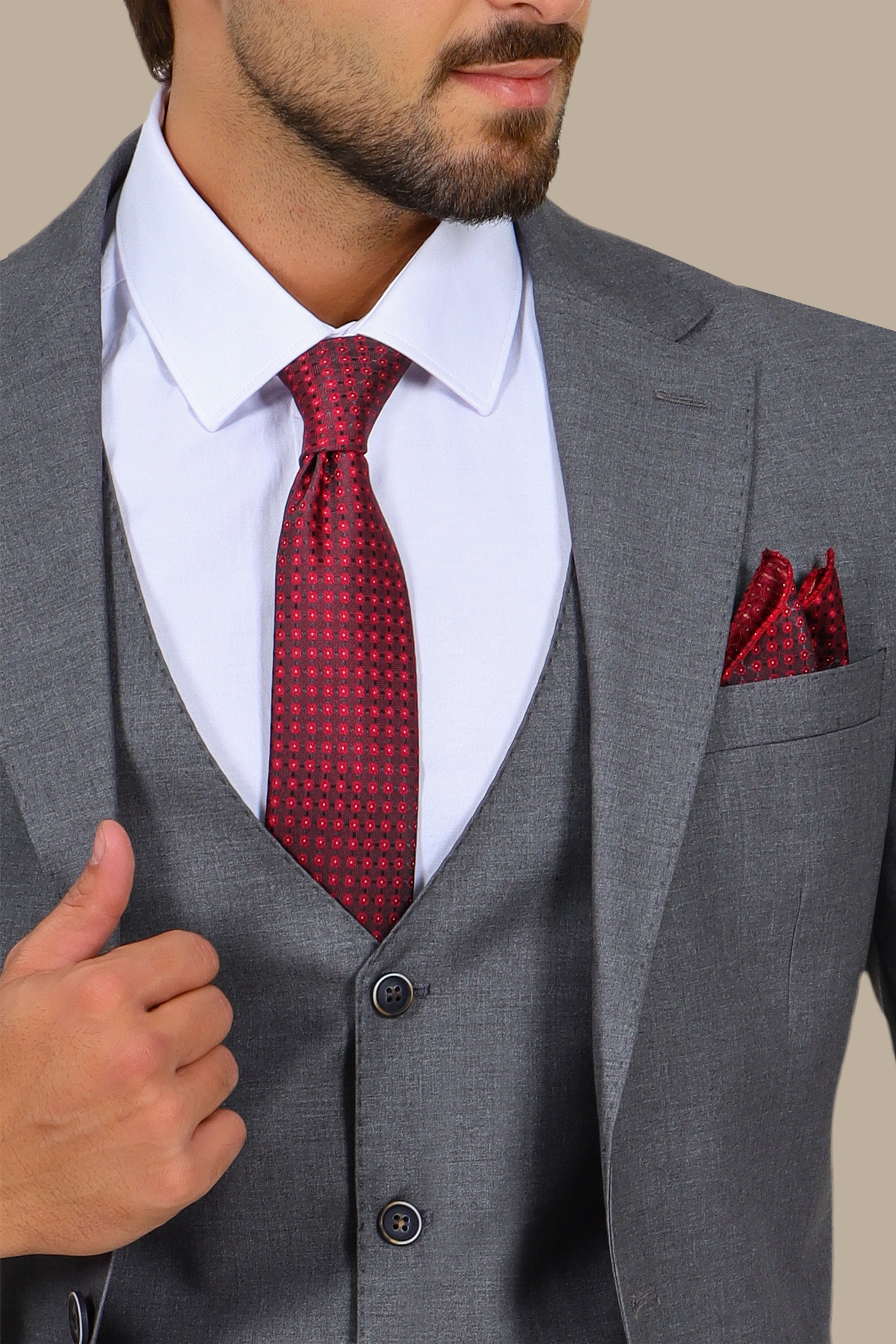 Classic Elegance: 3-Piece Notch Lapel Suit Grey