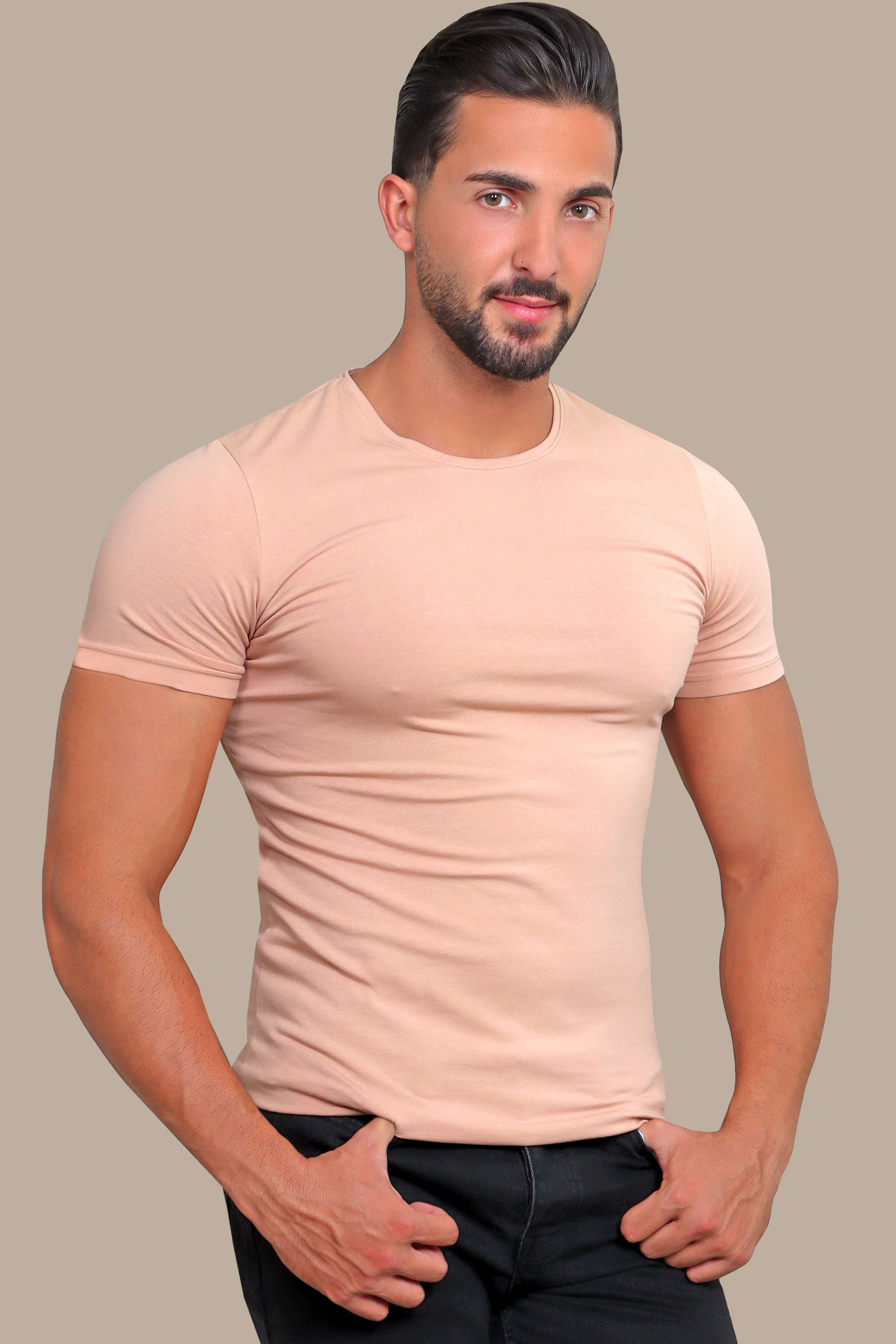 Somo Breeze: Short Sleeve Comfort in Basic Round Neck Splendor